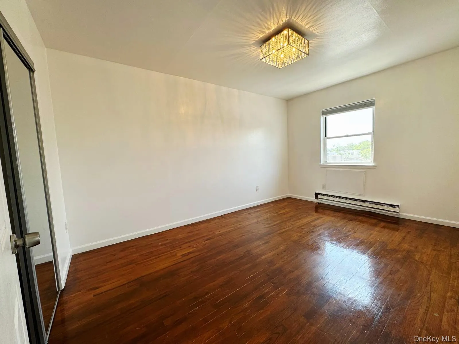 9417 83rd Street, New York, NY, 3 Bedroom Bedrooms, 5 Room Rooms,1 BathroomBathrooms,Residential Lease,For Rent,83rd,0,1061124 9417 83rd Street, New York, NY, 3 Bedroom Bedrooms, 5 Room Rooms,1 BathroomBathrooms,Residential Lease,For Rent,83rd,0,1061124