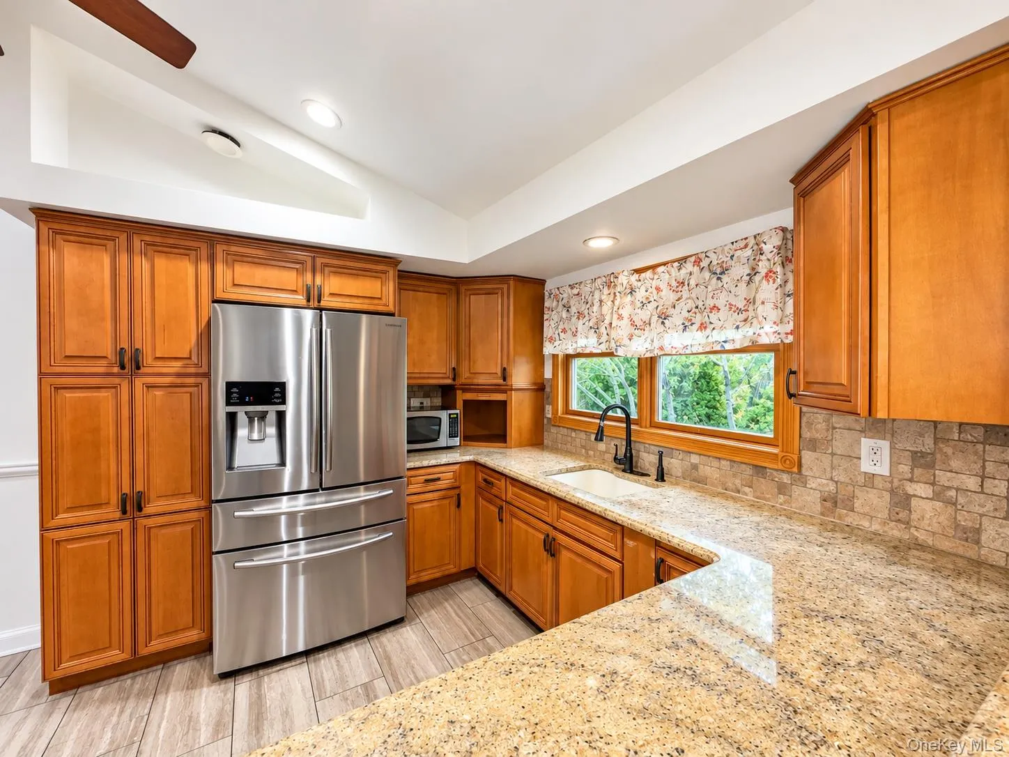 25 Urban Drive, Brookhaven, NY, 4 Bedrooms Bedrooms, 12 Rooms Rooms,2 BathroomsBathrooms,Residential,For Rent,Urban,0,1061127 25 Urban Drive, Brookhaven, NY, 4 Bedrooms Bedrooms, 12 Rooms Rooms,2 BathroomsBathrooms,Residential,For Rent,Urban,0,1061127
