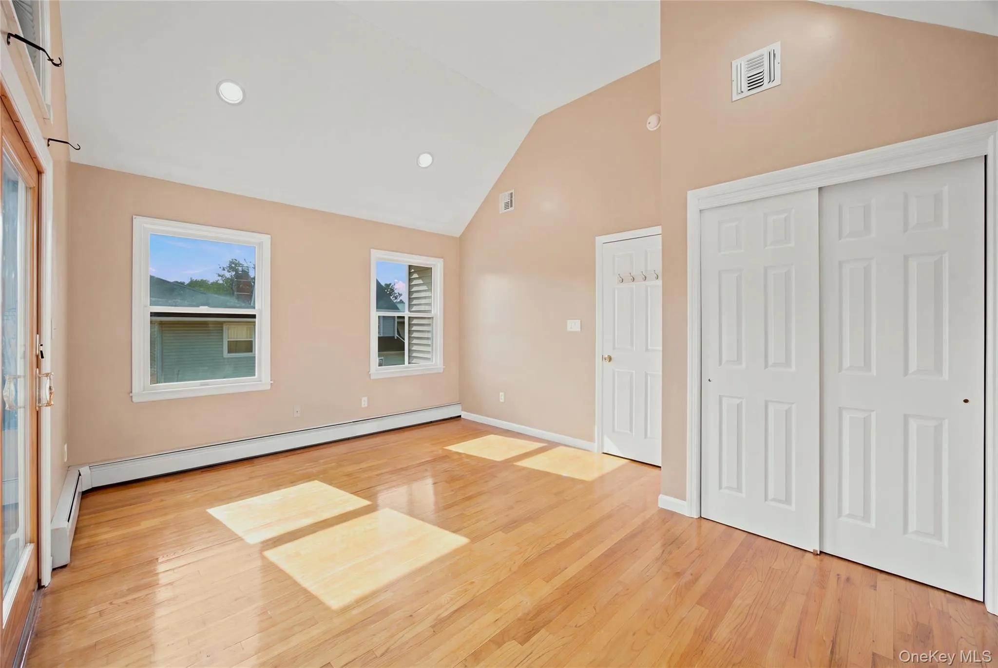 33 3rd Avenue, North Hempstead, NY, 3 Bedrooms Bedrooms, 9 Rooms Rooms,2 BathroomsBathrooms,Residential,For Rent,3rd,0,1061130 33 3rd Avenue, North Hempstead, NY, 3 Bedrooms Bedrooms, 9 Rooms Rooms,2 BathroomsBathrooms,Residential,For Rent,3rd,0,1061130