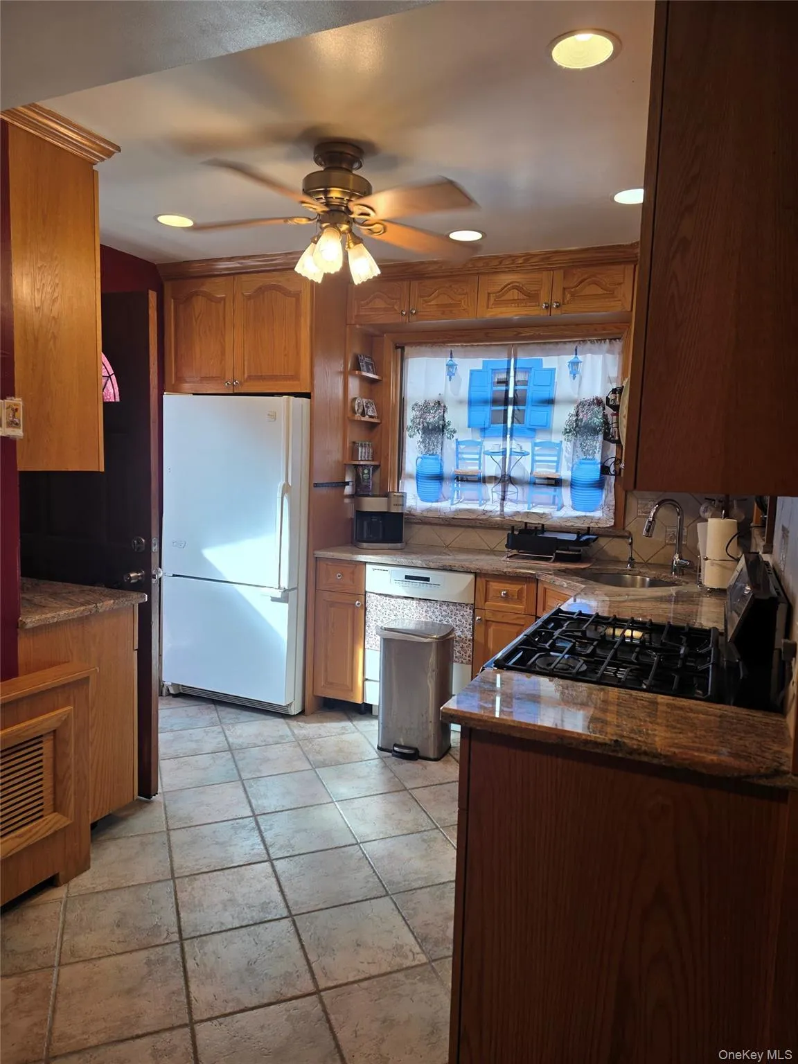 3332 201st Street, New York, NY, 3 Bedrooms Bedrooms, 11 Rooms Rooms,2 BathroomsBathrooms,Residential,For Rent,201st,0,1061136 3332 201st Street, New York, NY, 3 Bedrooms Bedrooms, 11 Rooms Rooms,2 BathroomsBathrooms,Residential,For Rent,201st,0,1061136