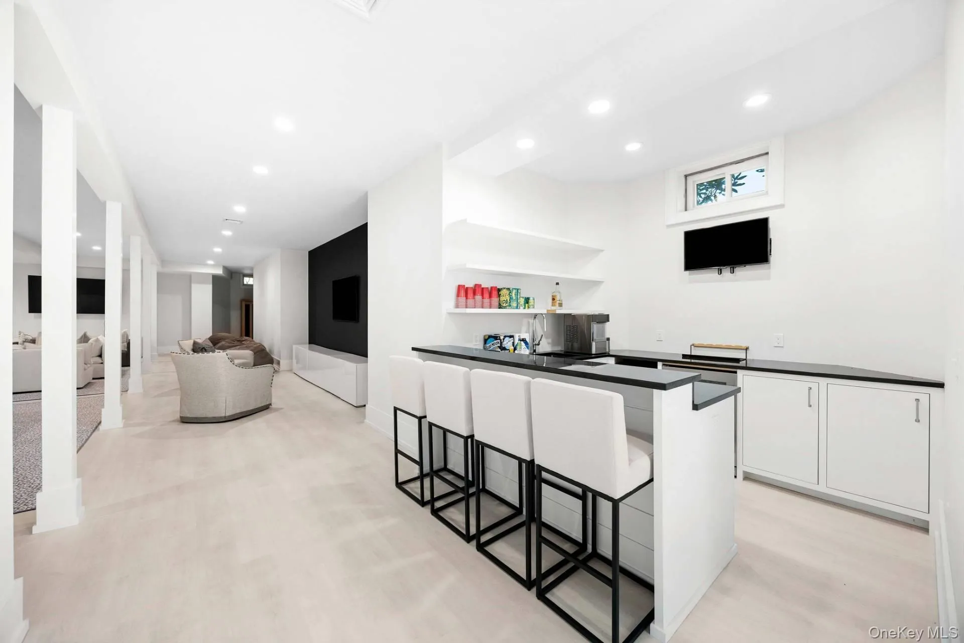 1766 Majors Path, Southampton, NY, 6 Bedrooms Bedrooms, 6 Rooms Rooms,6 BathroomsBathrooms,Residential,For Rent,Majors Path,0,1061138 1766 Majors Path, Southampton, NY, 6 Bedrooms Bedrooms, 6 Rooms Rooms,6 BathroomsBathrooms,Residential,For Rent,Majors Path,0,1061138