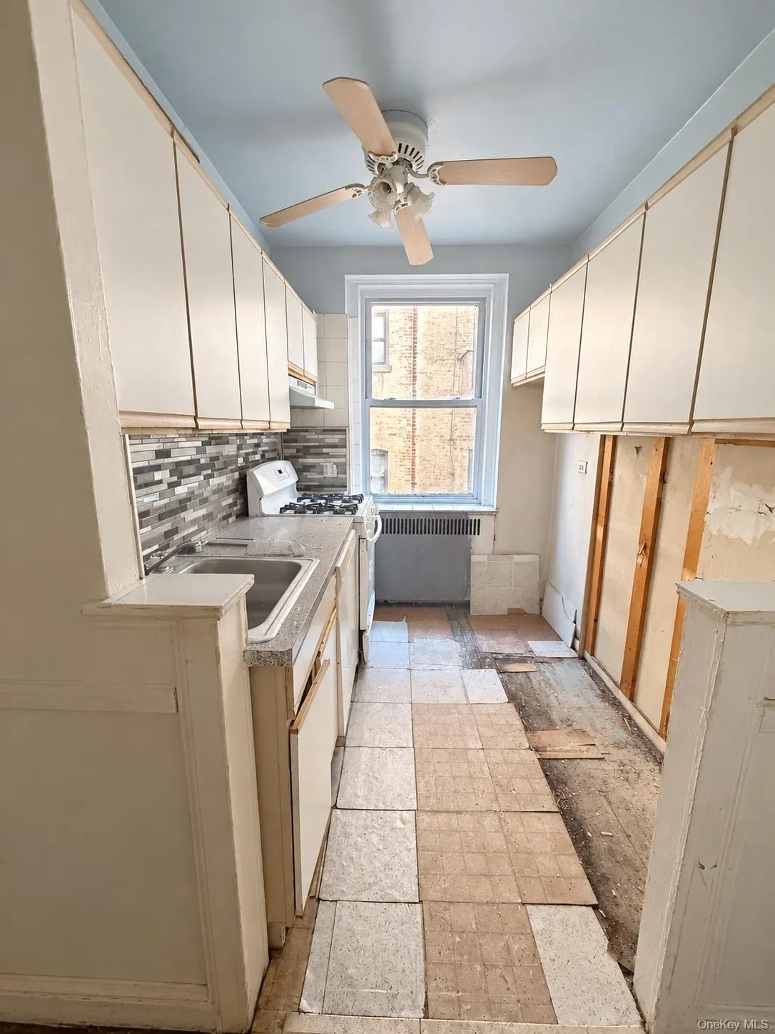 2160 Bronx Park Park, New York, NY, 1 Bedroom Bedrooms, 4 Rooms Rooms,1 BathroomBathrooms,Residential,For Rent,Bronx Park,0,1061142 2160 Bronx Park Park, New York, NY, 1 Bedroom Bedrooms, 4 Rooms Rooms,1 BathroomBathrooms,Residential,For Rent,Bronx Park,0,1061142