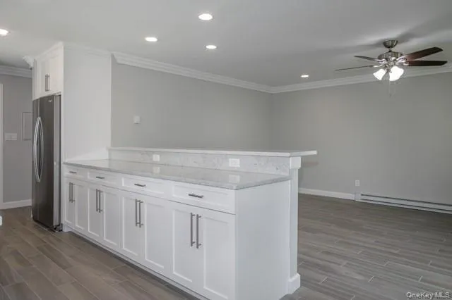 146 Montauk Highway, Southampton, NY, 1 Bedroom Bedrooms, 4 Room Rooms,1 BathroomBathrooms,Residential Lease,For Rent,Montauk,0,1061151 146 Montauk Highway, Southampton, NY, 1 Bedroom Bedrooms, 4 Room Rooms,1 BathroomBathrooms,Residential Lease,For Rent,Montauk,0,1061151