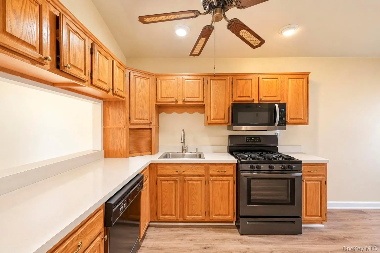 41 Maple Wing Drive, Islip, NY, 2 Bedrooms Bedrooms, 8 Rooms Rooms,2 BathroomsBathrooms,Residential,For Rent,Maple Wing,0,1061161 41 Maple Wing Drive, Islip, NY, 2 Bedrooms Bedrooms, 8 Rooms Rooms,2 BathroomsBathrooms,Residential,For Rent,Maple Wing,0,1061161