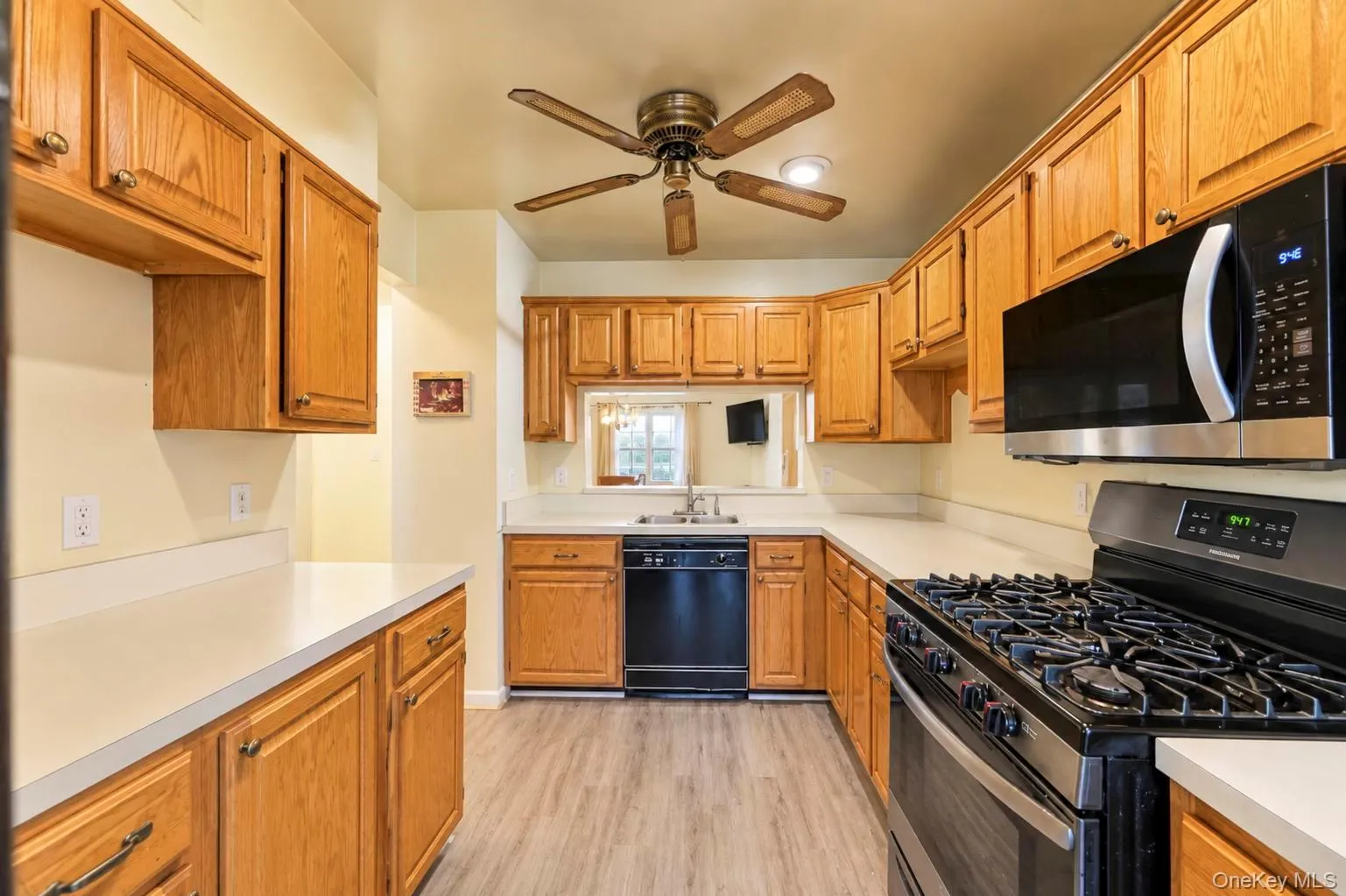 41 Maple Wing Drive, Islip, NY, 2 Bedrooms Bedrooms, 8 Rooms Rooms,2 BathroomsBathrooms,Residential,For Rent,Maple Wing,0,1061161 41 Maple Wing Drive, Islip, NY, 2 Bedrooms Bedrooms, 8 Rooms Rooms,2 BathroomsBathrooms,Residential,For Rent,Maple Wing,0,1061161