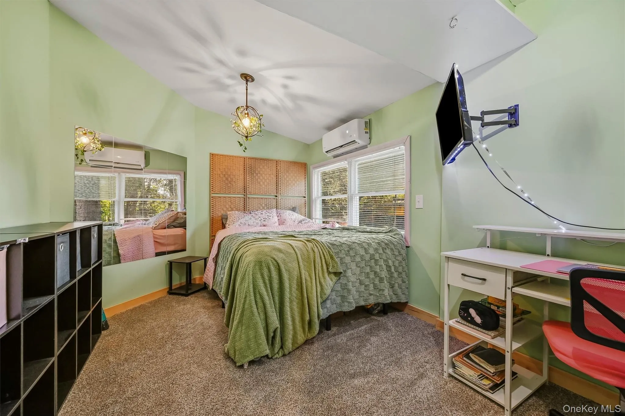 2-4 Hazelwood Road, Mamakating, NY, 3 Bedrooms Bedrooms, 6 Rooms Rooms,1 BathroomBathrooms,Residential,For Rent,Hazelwood,0,1061164 2-4 Hazelwood Road, Mamakating, NY, 3 Bedrooms Bedrooms, 6 Rooms Rooms,1 BathroomBathrooms,Residential,For Rent,Hazelwood,0,1061164