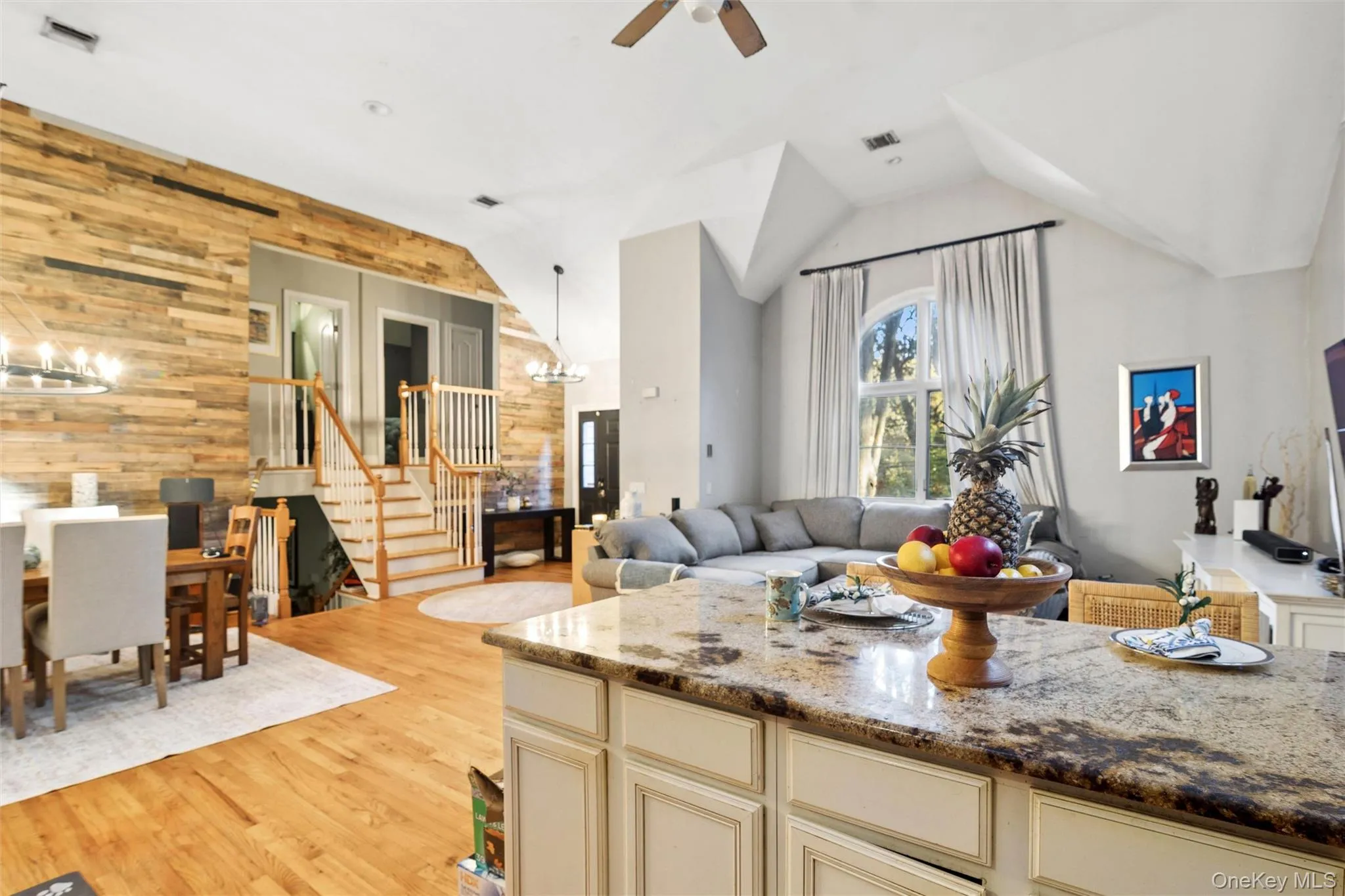379 Main Street, Huntington, NY, 3 Bedrooms Bedrooms, 7 Rooms Rooms,2 BathroomsBathrooms,Residential,For Rent,Main,0,1061170 379 Main Street, Huntington, NY, 3 Bedrooms Bedrooms, 7 Rooms Rooms,2 BathroomsBathrooms,Residential,For Rent,Main,0,1061170