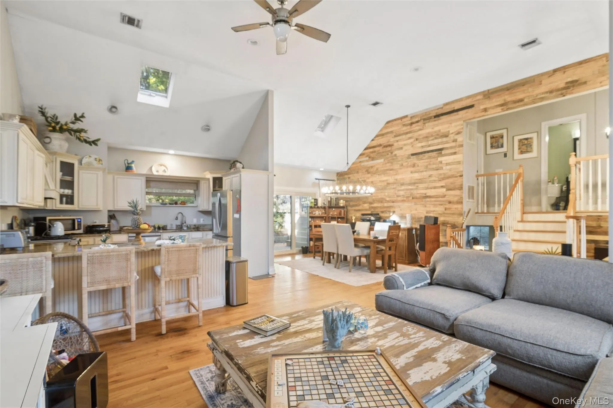379 Main Street, Huntington, NY, 3 Bedrooms Bedrooms, 7 Rooms Rooms,2 BathroomsBathrooms,Residential,For Rent,Main,0,1061170 379 Main Street, Huntington, NY, 3 Bedrooms Bedrooms, 7 Rooms Rooms,2 BathroomsBathrooms,Residential,For Rent,Main,0,1061170