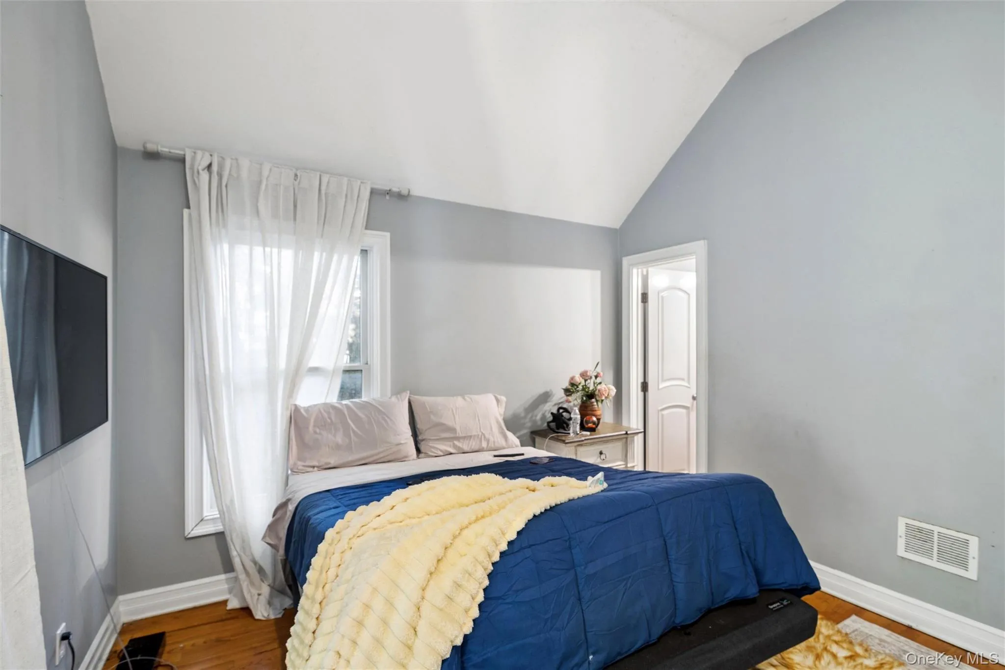 379 Main Street, Huntington, NY, 3 Bedrooms Bedrooms, 7 Rooms Rooms,2 BathroomsBathrooms,Residential,For Rent,Main,0,1061170 379 Main Street, Huntington, NY, 3 Bedrooms Bedrooms, 7 Rooms Rooms,2 BathroomsBathrooms,Residential,For Rent,Main,0,1061170