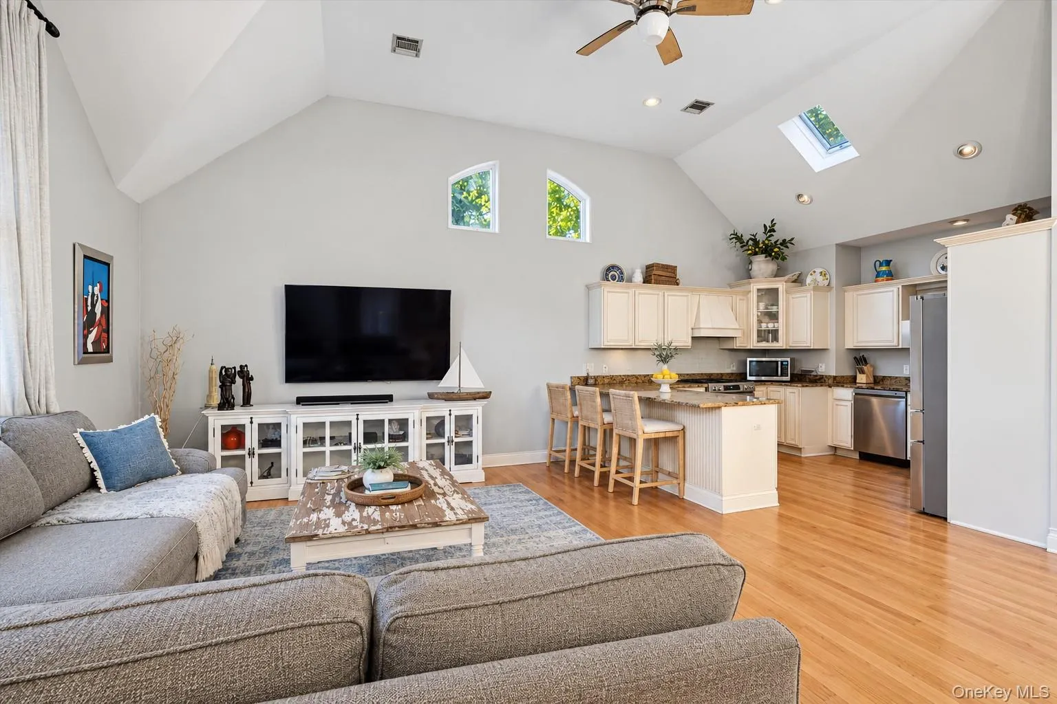 379 Main Street, Huntington, NY, 3 Bedrooms Bedrooms, 7 Rooms Rooms,2 BathroomsBathrooms,Residential,For Rent,Main,0,1061170 379 Main Street, Huntington, NY, 3 Bedrooms Bedrooms, 7 Rooms Rooms,2 BathroomsBathrooms,Residential,For Rent,Main,0,1061170