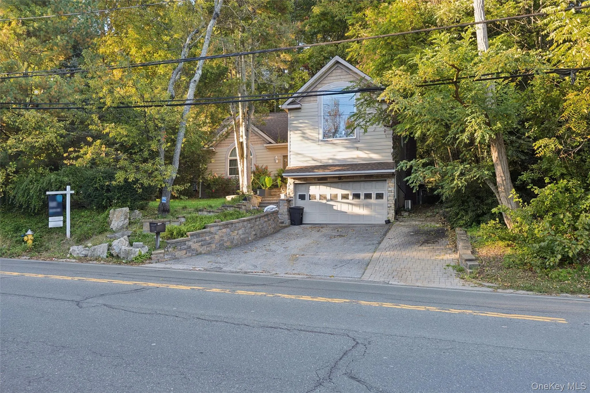 379 Main Street, Huntington, NY, 3 Bedrooms Bedrooms, 7 Rooms Rooms,2 BathroomsBathrooms,Residential,For Rent,Main,0,1061170 379 Main Street, Huntington, NY, 3 Bedrooms Bedrooms, 7 Rooms Rooms,2 BathroomsBathrooms,Residential,For Rent,Main,0,1061170