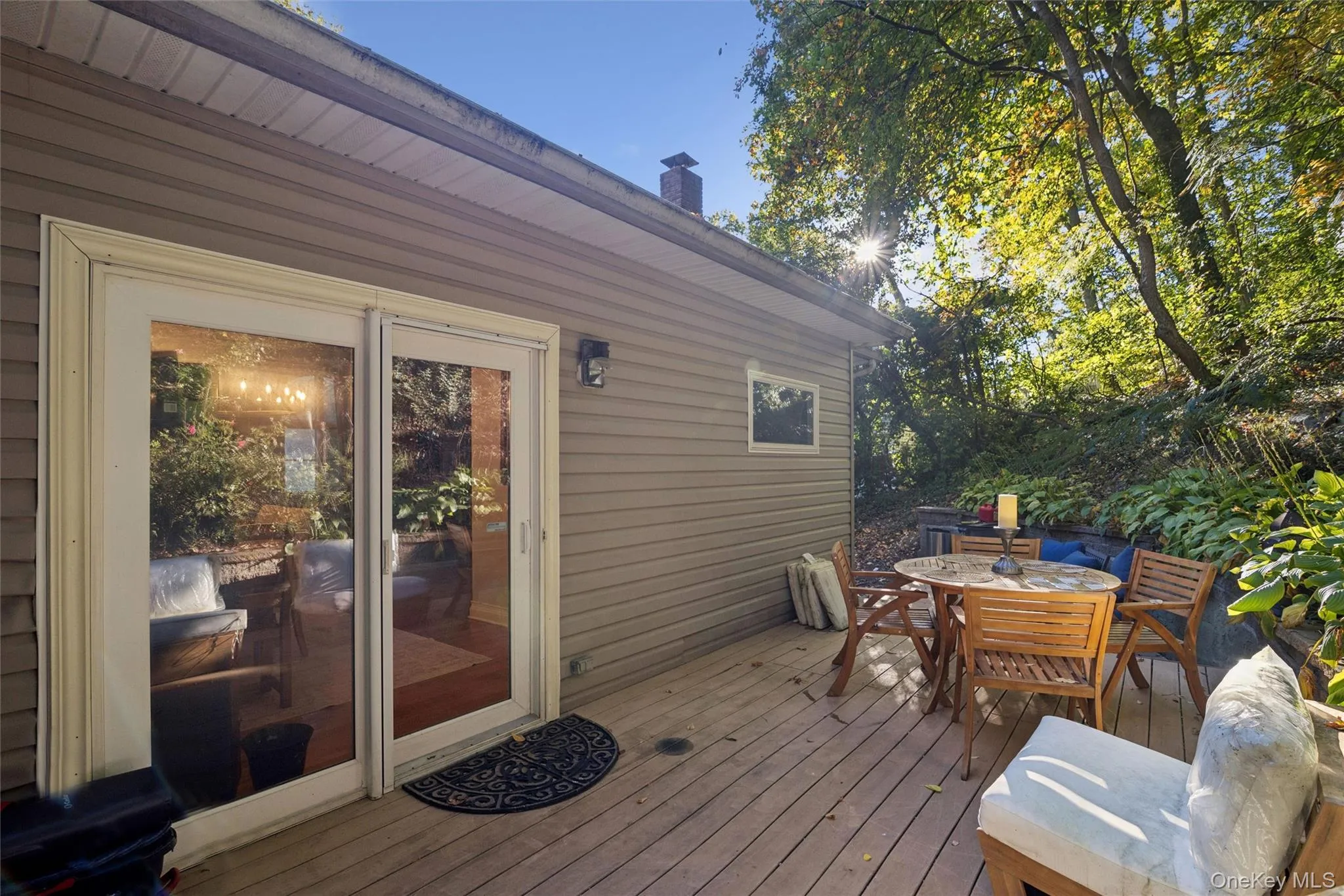 379 Main Street, Huntington, NY, 3 Bedrooms Bedrooms, 7 Rooms Rooms,2 BathroomsBathrooms,Residential,For Rent,Main,0,1061170 379 Main Street, Huntington, NY, 3 Bedrooms Bedrooms, 7 Rooms Rooms,2 BathroomsBathrooms,Residential,For Rent,Main,0,1061170