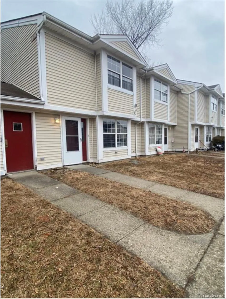 32 Palmer Avenue, Middletown, NY, 2 Bedroom Bedrooms, 5 Room Rooms,1 BathroomBathrooms,Residential Lease,For Rent,Palmer,0,1061177 32 Palmer Avenue, Middletown, NY, 2 Bedroom Bedrooms, 5 Room Rooms,1 BathroomBathrooms,Residential Lease,For Rent,Palmer,0,1061177
