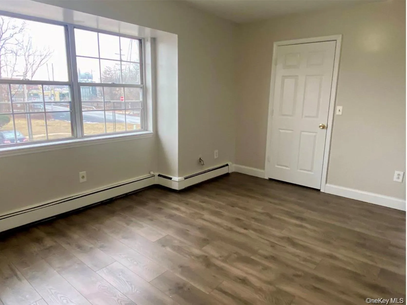 32 Palmer Avenue, Middletown, NY, 2 Bedroom Bedrooms, 5 Room Rooms,1 BathroomBathrooms,Residential Lease,For Rent,Palmer,0,1061177 32 Palmer Avenue, Middletown, NY, 2 Bedroom Bedrooms, 5 Room Rooms,1 BathroomBathrooms,Residential Lease,For Rent,Palmer,0,1061177
