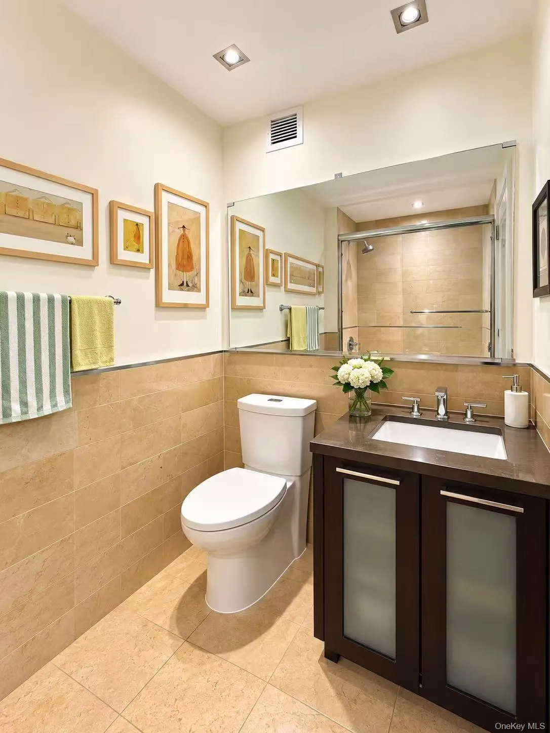 6405 Yellowstone Boulevard, New York, NY, 1 Bedroom Bedrooms, 3 Rooms Rooms,1 BathroomBathrooms,Residential,For Rent,Yellowstone,0,1061182 6405 Yellowstone Boulevard, New York, NY, 1 Bedroom Bedrooms, 3 Rooms Rooms,1 BathroomBathrooms,Residential,For Rent,Yellowstone,0,1061182