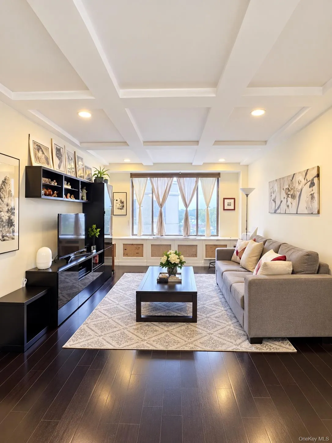 6405 Yellowstone Boulevard, New York, NY, 1 Bedroom Bedrooms, 3 Rooms Rooms,1 BathroomBathrooms,Residential,For Rent,Yellowstone,0,1061182 6405 Yellowstone Boulevard, New York, NY, 1 Bedroom Bedrooms, 3 Rooms Rooms,1 BathroomBathrooms,Residential,For Rent,Yellowstone,0,1061182