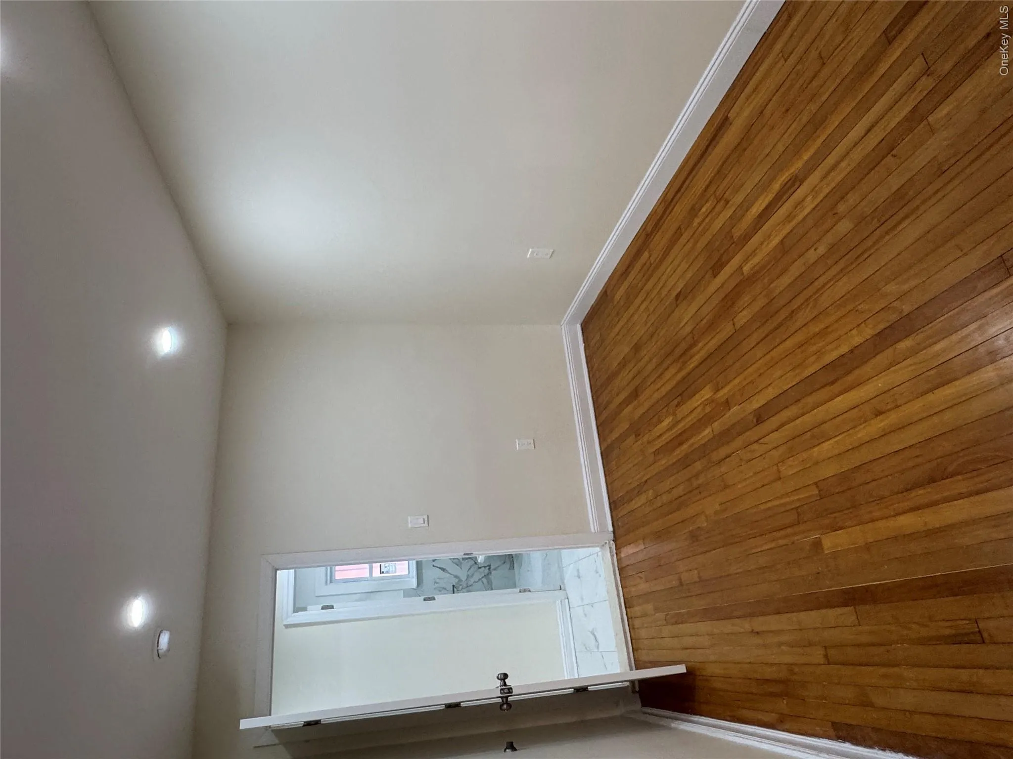 1054 Lydig Avenue, New York, NY, 3 Bedroom Bedrooms, 4 Room Rooms,1 BathroomBathrooms,Residential Lease,For Rent,Lydig,0,1061183 1054 Lydig Avenue, New York, NY, 3 Bedroom Bedrooms, 4 Room Rooms,1 BathroomBathrooms,Residential Lease,For Rent,Lydig,0,1061183