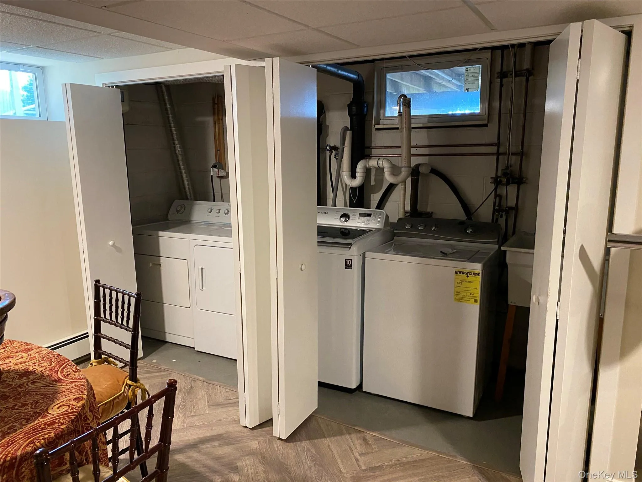 2 Hillover Road, Southampton, NY, 5 Bedroom Bedrooms, 9 Room Rooms,3 BathroomBathrooms,Residential Lease,For Rent,Hillover,0,1061184 2 Hillover Road, Southampton, NY, 5 Bedroom Bedrooms, 9 Room Rooms,3 BathroomBathrooms,Residential Lease,For Rent,Hillover,0,1061184