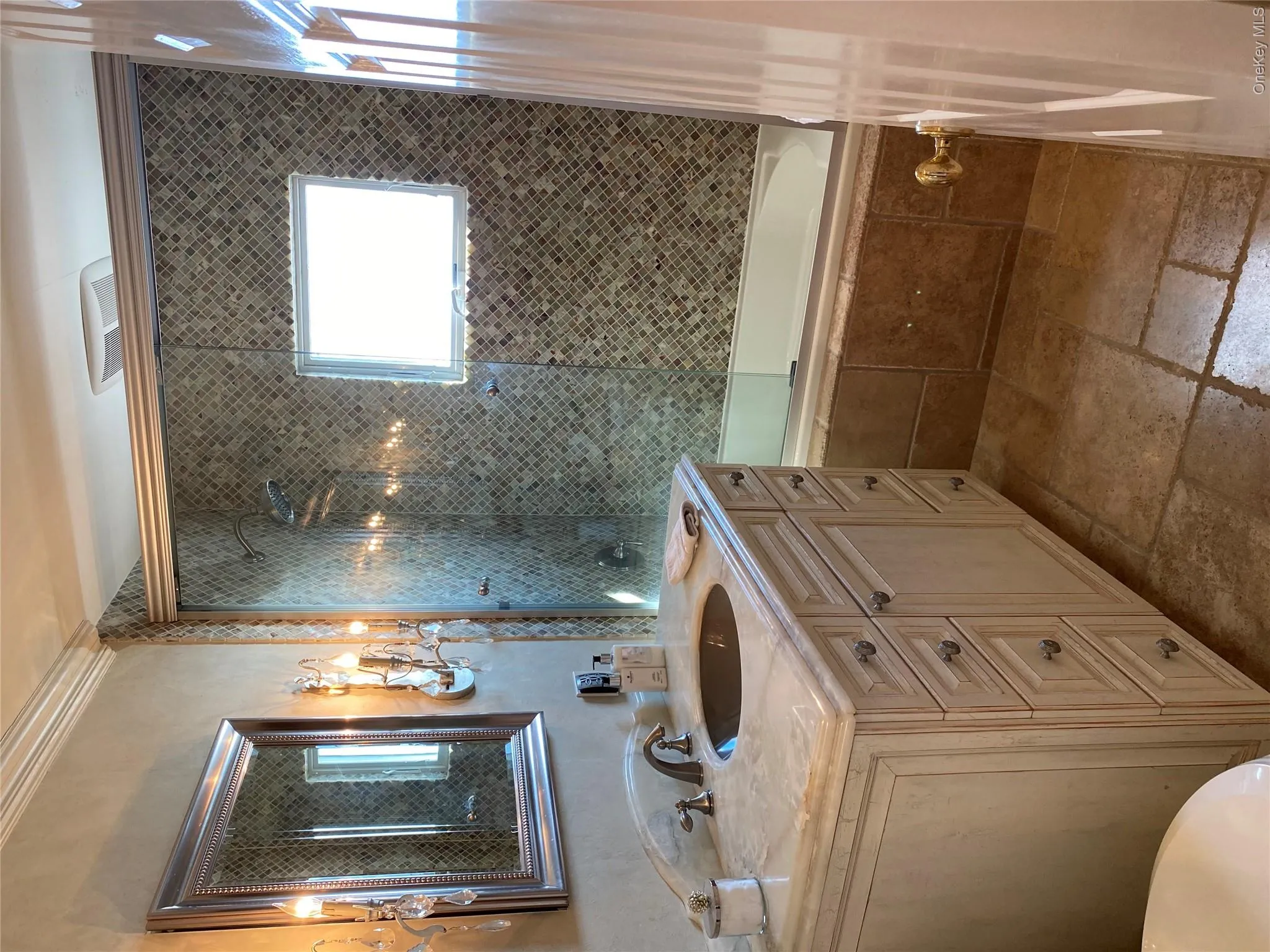 2 Hillover Road, Southampton, NY, 5 Bedroom Bedrooms, 9 Room Rooms,3 BathroomBathrooms,Residential Lease,For Rent,Hillover,0,1061184 2 Hillover Road, Southampton, NY, 5 Bedroom Bedrooms, 9 Room Rooms,3 BathroomBathrooms,Residential Lease,For Rent,Hillover,0,1061184