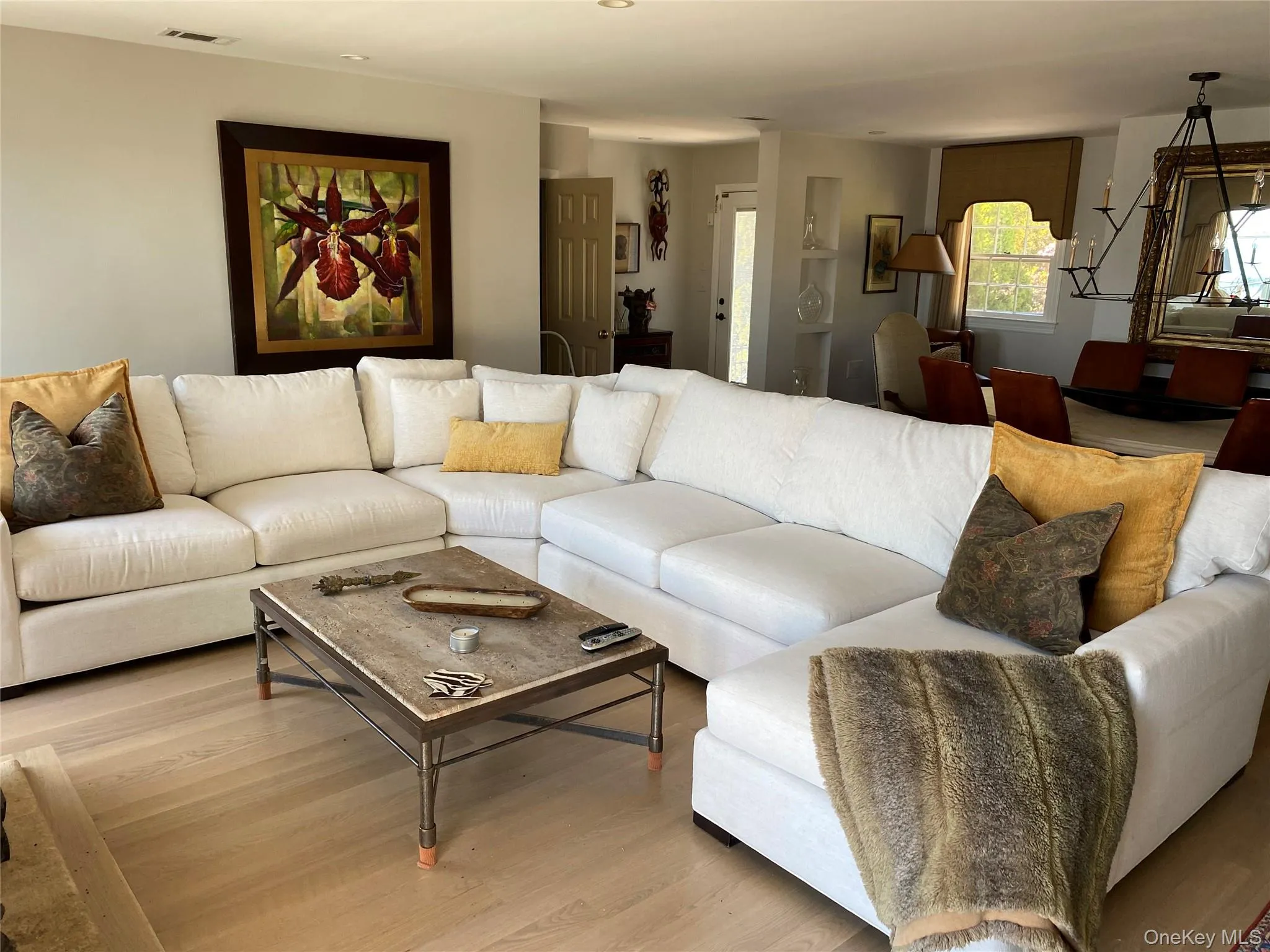2 Hillover Road, Southampton, NY, 5 Bedroom Bedrooms, 9 Room Rooms,3 BathroomBathrooms,Residential Lease,For Rent,Hillover,0,1061184 2 Hillover Road, Southampton, NY, 5 Bedroom Bedrooms, 9 Room Rooms,3 BathroomBathrooms,Residential Lease,For Rent,Hillover,0,1061184