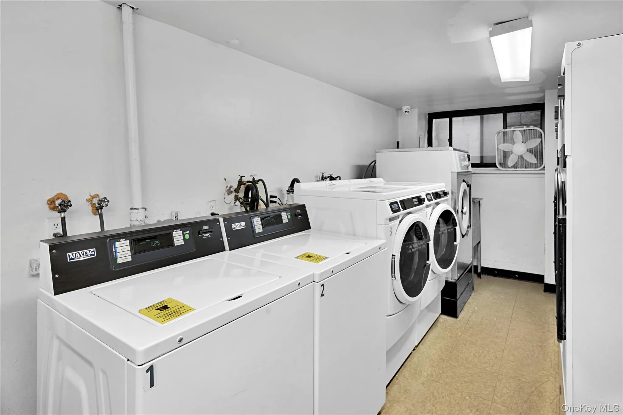 Bright and Clean Laundry Room Bright and Clean Laundry Room