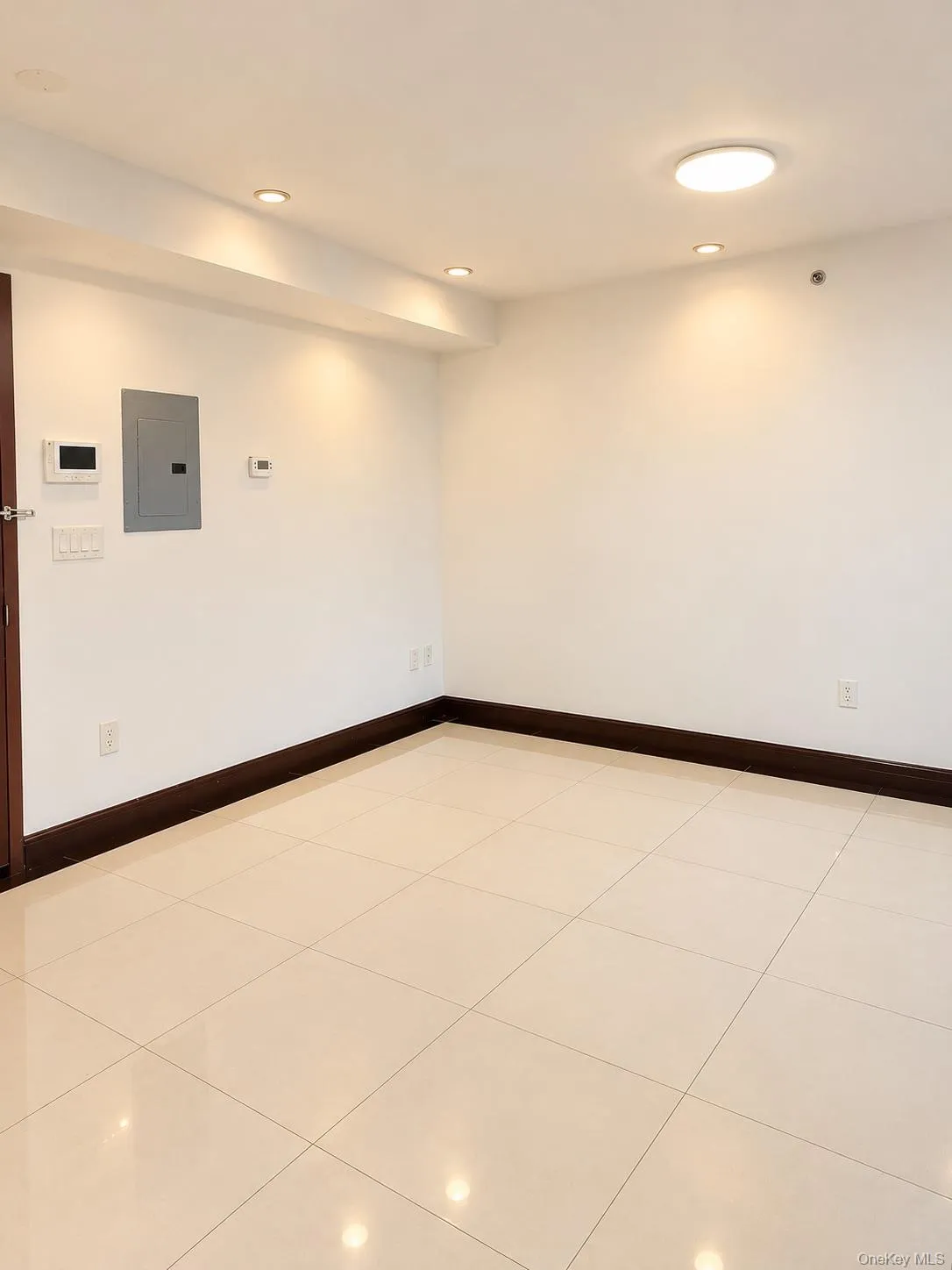 13229 Blossom Avenue, New York, NY, 2 Bedrooms Bedrooms, 5 Rooms Rooms,2 BathroomsBathrooms,Residential,For Rent,Blossom,0,1061192 13229 Blossom Avenue, New York, NY, 2 Bedrooms Bedrooms, 5 Rooms Rooms,2 BathroomsBathrooms,Residential,For Rent,Blossom,0,1061192