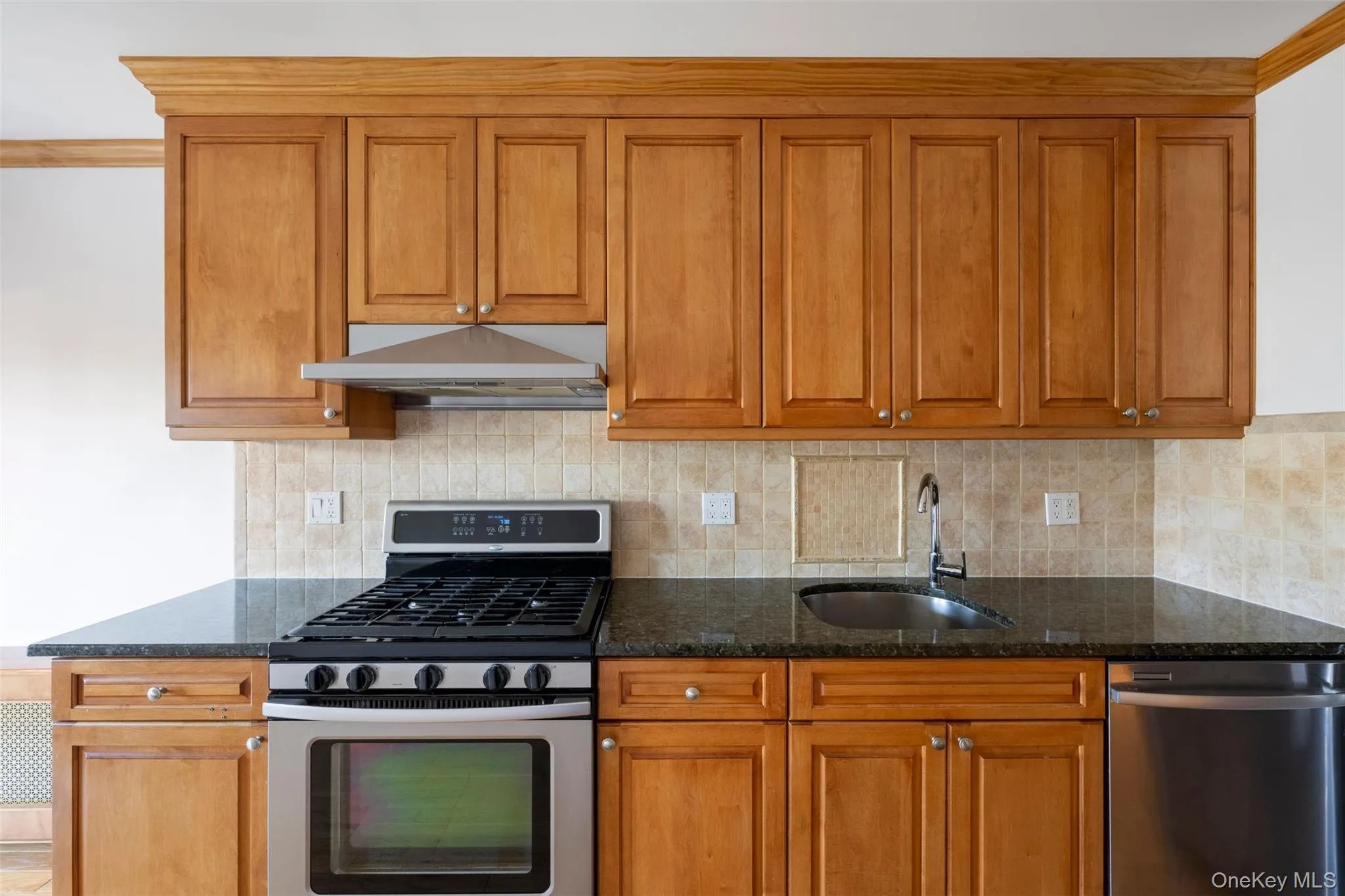 5844 81st Street, New York, NY, 2 Bedroom Bedrooms, 6 Room Rooms,1 BathroomBathrooms,Residential Lease,For Rent,81st,0,1061230 5844 81st Street, New York, NY, 2 Bedroom Bedrooms, 6 Room Rooms,1 BathroomBathrooms,Residential Lease,For Rent,81st,0,1061230