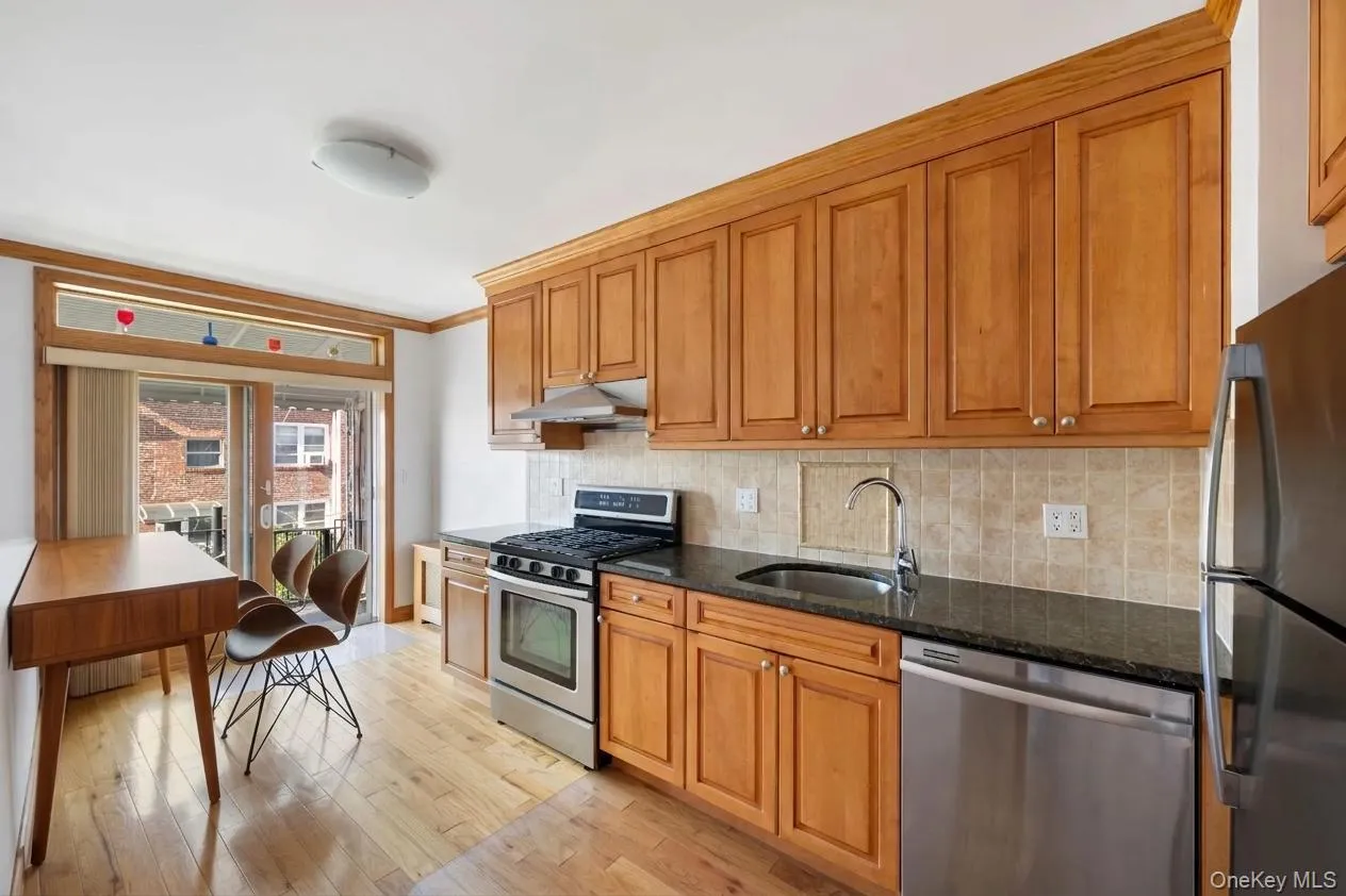 5844 81st Street, New York, NY, 2 Bedroom Bedrooms, 6 Room Rooms,1 BathroomBathrooms,Residential Lease,For Rent,81st,0,1061230 5844 81st Street, New York, NY, 2 Bedroom Bedrooms, 6 Room Rooms,1 BathroomBathrooms,Residential Lease,For Rent,81st,0,1061230
