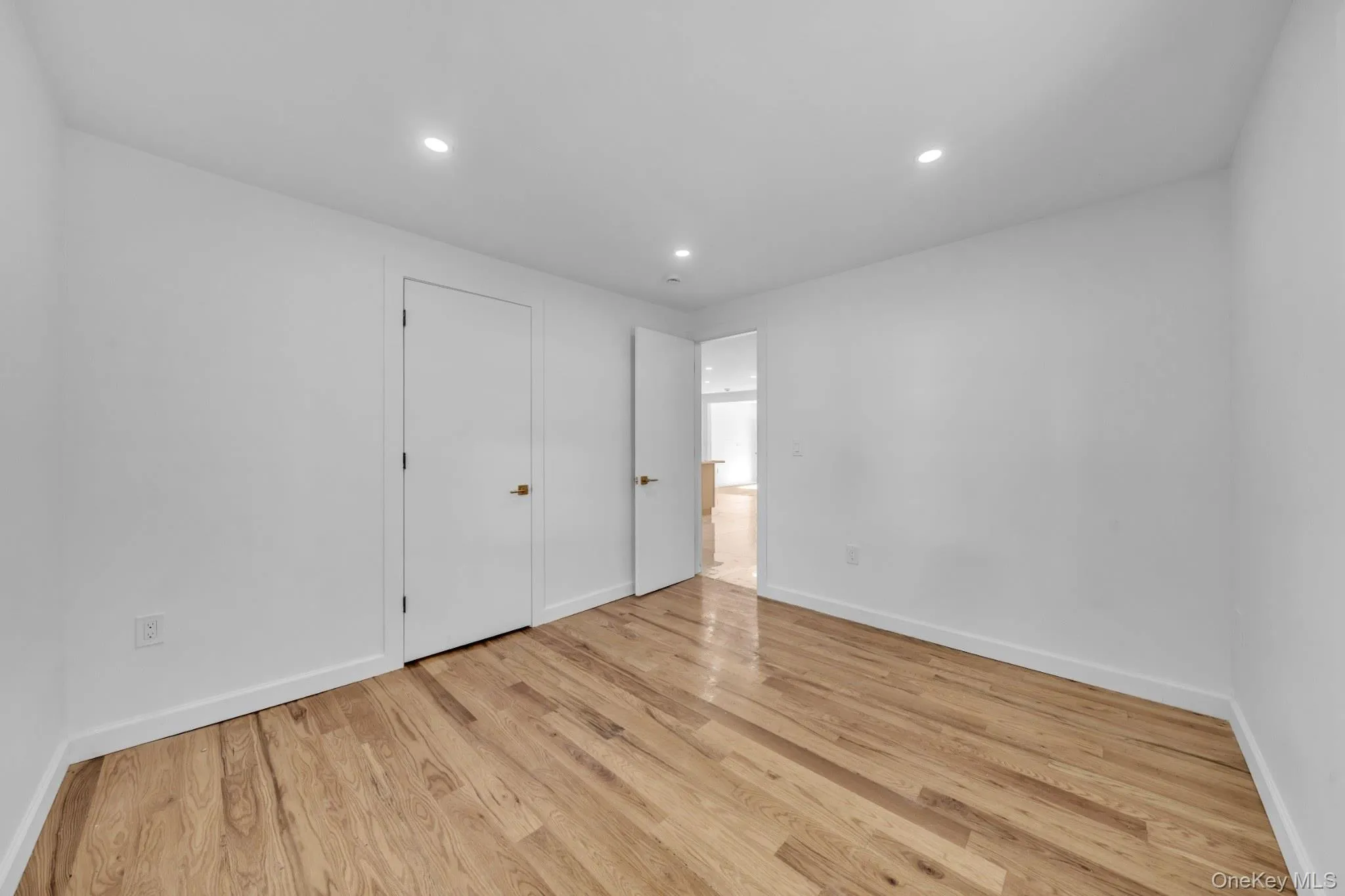 219 238th Street, New York, NY, 5 Bedrooms Bedrooms, 8 Rooms Rooms,2 BathroomsBathrooms,Residential,For Rent,238th,0,1061234 219 238th Street, New York, NY, 5 Bedrooms Bedrooms, 8 Rooms Rooms,2 BathroomsBathrooms,Residential,For Rent,238th,0,1061234