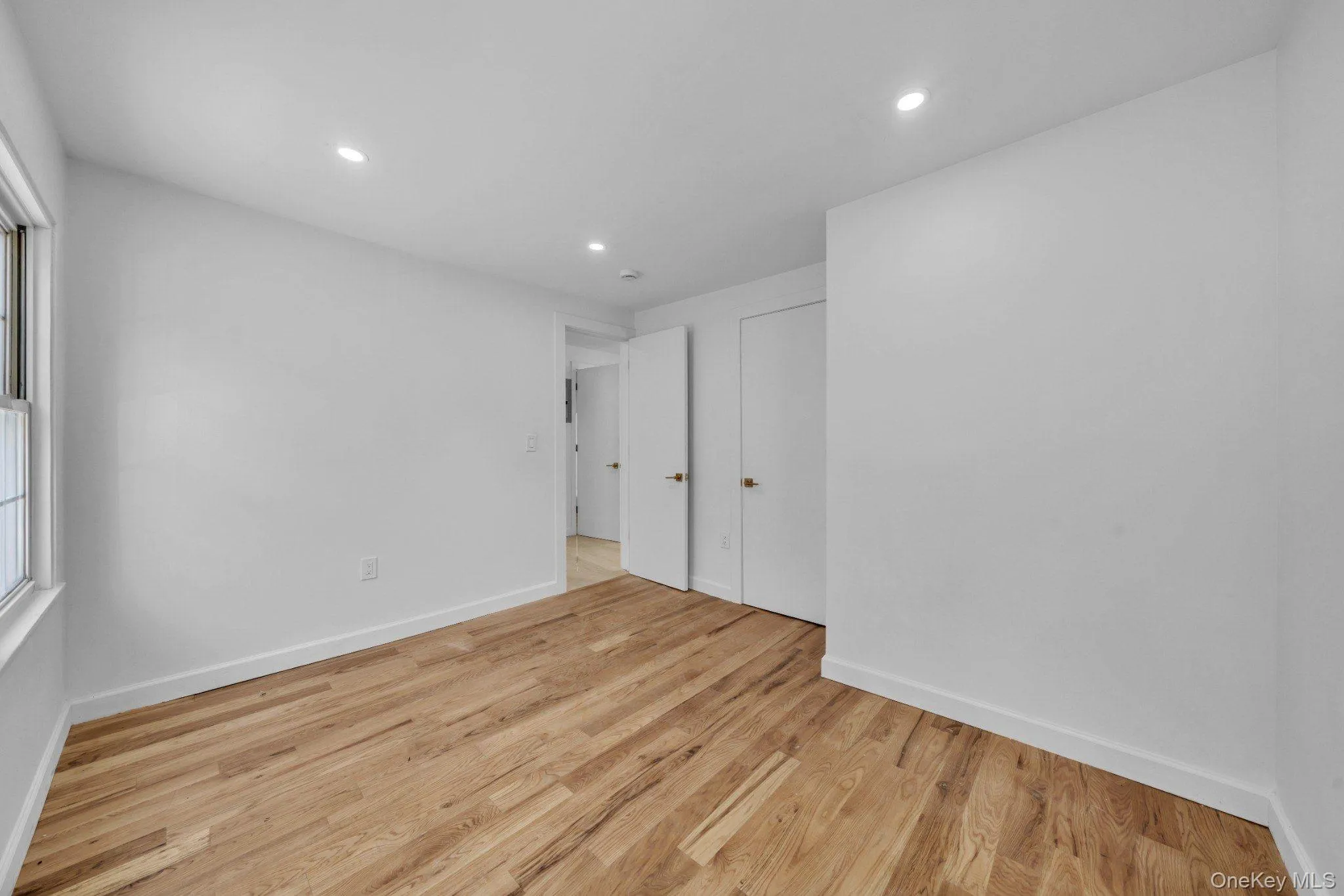 219 238th Street, New York, NY, 5 Bedrooms Bedrooms, 8 Rooms Rooms,2 BathroomsBathrooms,Residential,For Rent,238th,0,1061234 219 238th Street, New York, NY, 5 Bedrooms Bedrooms, 8 Rooms Rooms,2 BathroomsBathrooms,Residential,For Rent,238th,0,1061234
