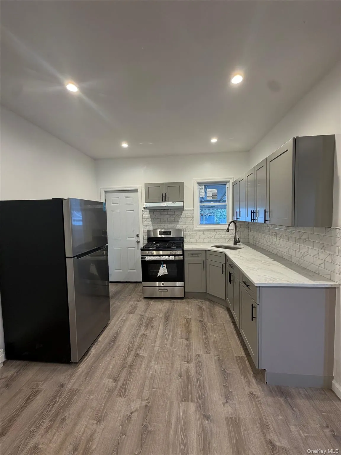 216-26 99th Avenue, New York, NY, 2 Bedroom Bedrooms, 2 Room Rooms,1 BathroomBathrooms,Residential Lease,For Rent,99th,0,1061239 216-26 99th Avenue, New York, NY, 2 Bedroom Bedrooms, 2 Room Rooms,1 BathroomBathrooms,Residential Lease,For Rent,99th,0,1061239