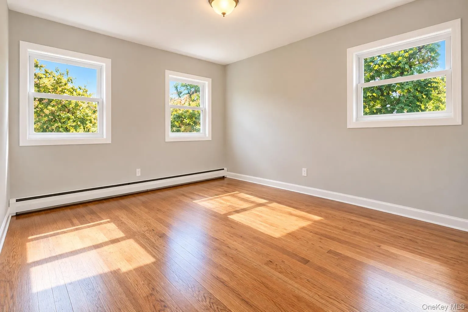 19 Franklin Avenue, Islip, NY, 3 Bedrooms Bedrooms, 6 Rooms Rooms,1 BathroomBathrooms,Residential,For Rent,Franklin,0,1061243 19 Franklin Avenue, Islip, NY, 3 Bedrooms Bedrooms, 6 Rooms Rooms,1 BathroomBathrooms,Residential,For Rent,Franklin,0,1061243