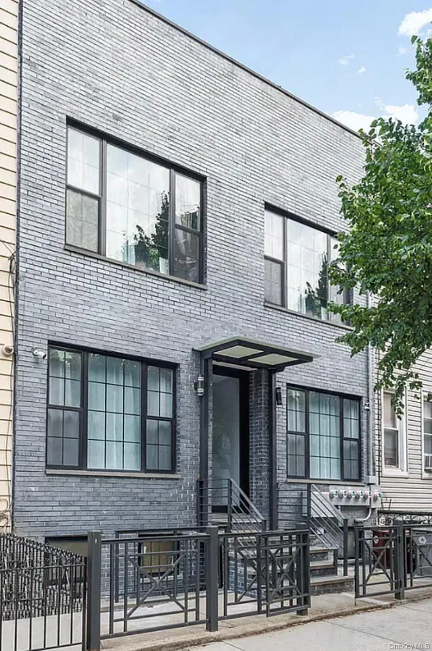 1873 Harman Street, New York, NY, 2 Bedroom Bedrooms, 7 Room Rooms,2 BathroomBathrooms,Residential Lease,For Rent,Harman,0,1061245 1873 Harman Street, New York, NY, 2 Bedroom Bedrooms, 7 Room Rooms,2 BathroomBathrooms,Residential Lease,For Rent,Harman,0,1061245
