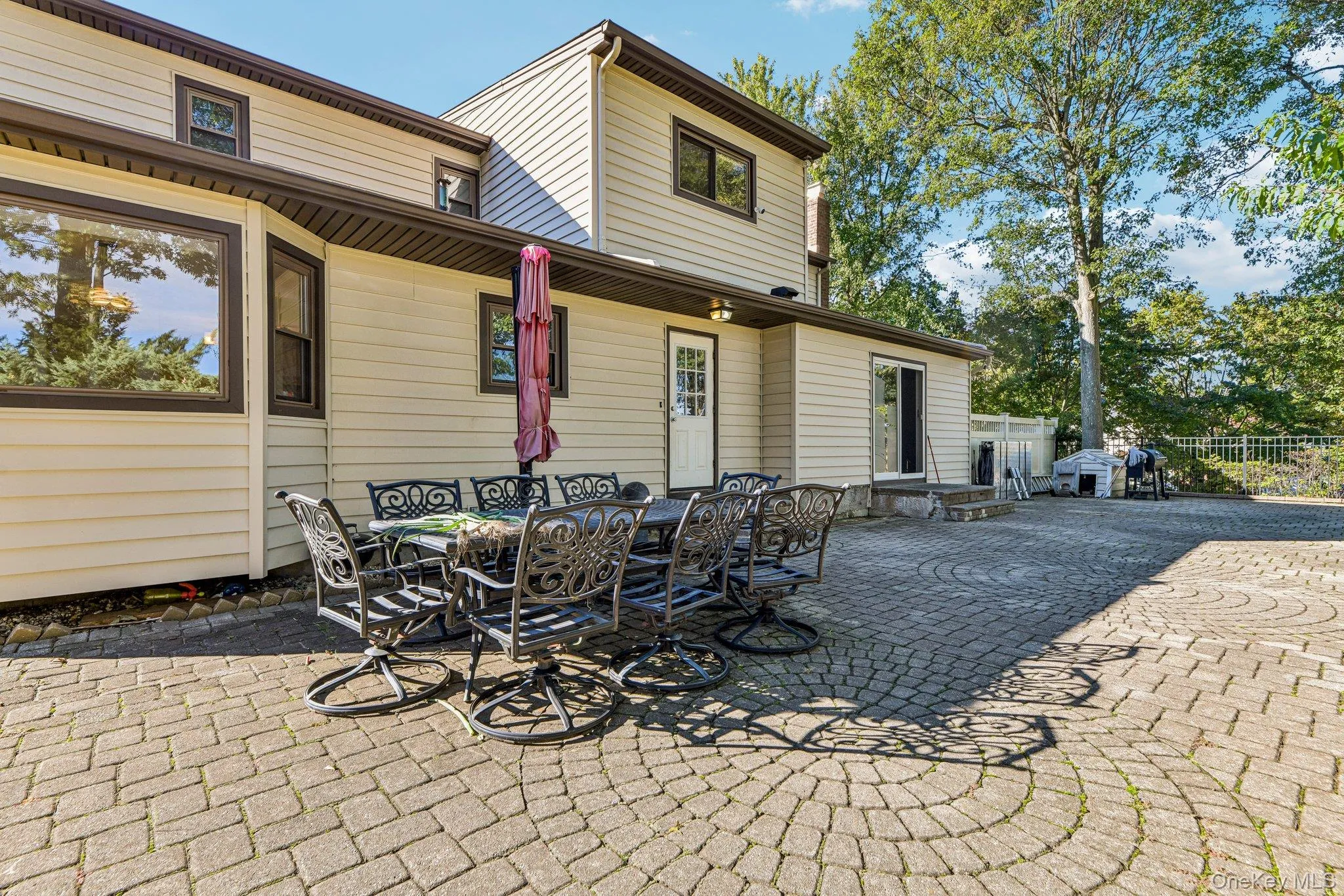 81 Twin Oaks Drive, Smithtown, NY, 4 Bedrooms Bedrooms, 9 Rooms Rooms,3 BathroomsBathrooms,Residential,For Rent,Twin Oaks,0,1061248 81 Twin Oaks Drive, Smithtown, NY, 4 Bedrooms Bedrooms, 9 Rooms Rooms,3 BathroomsBathrooms,Residential,For Rent,Twin Oaks,0,1061248