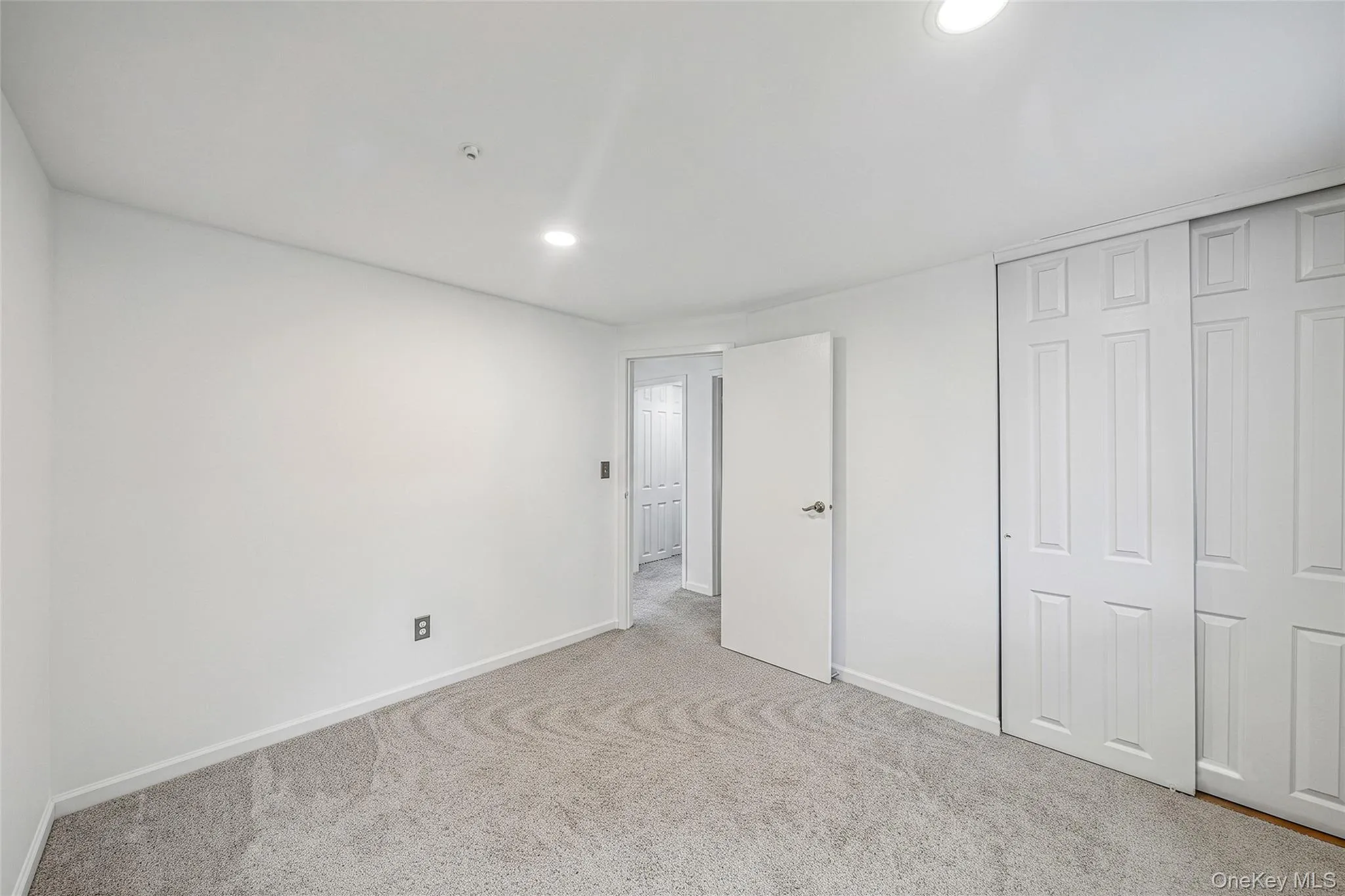 740 Blue Ridge Drive, Brookhaven, NY, 3 Bedrooms Bedrooms, 6 Rooms Rooms,1 BathroomBathrooms,Residential,For Rent,Blue Ridge,0,1061249 740 Blue Ridge Drive, Brookhaven, NY, 3 Bedrooms Bedrooms, 6 Rooms Rooms,1 BathroomBathrooms,Residential,For Rent,Blue Ridge,0,1061249