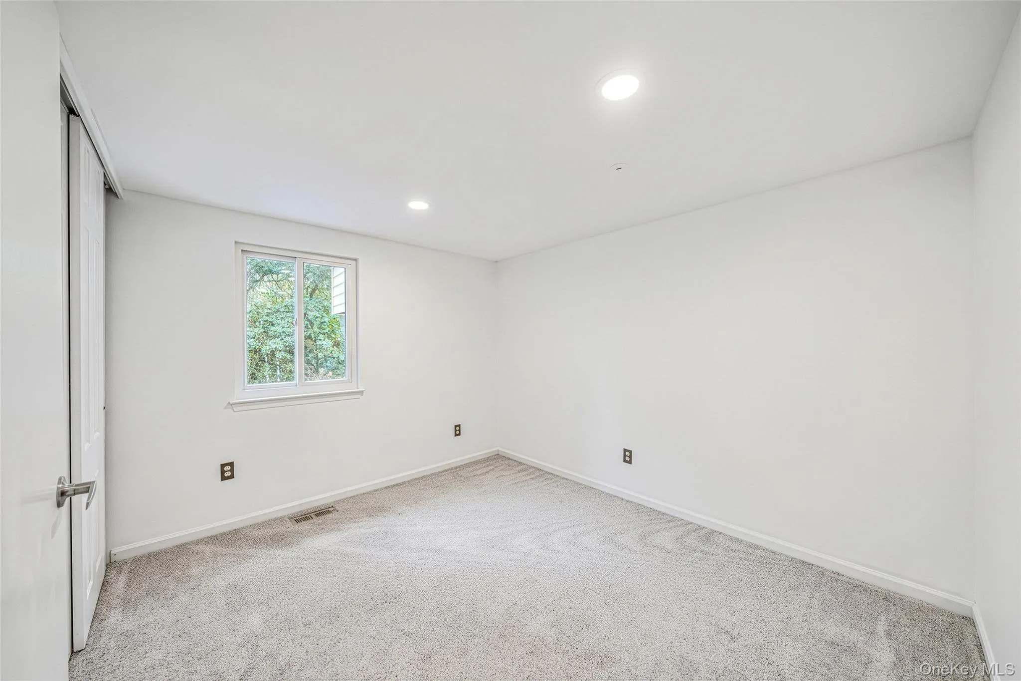 740 Blue Ridge Drive, Brookhaven, NY, 3 Bedrooms Bedrooms, 6 Rooms Rooms,1 BathroomBathrooms,Residential,For Rent,Blue Ridge,0,1061249 740 Blue Ridge Drive, Brookhaven, NY, 3 Bedrooms Bedrooms, 6 Rooms Rooms,1 BathroomBathrooms,Residential,For Rent,Blue Ridge,0,1061249