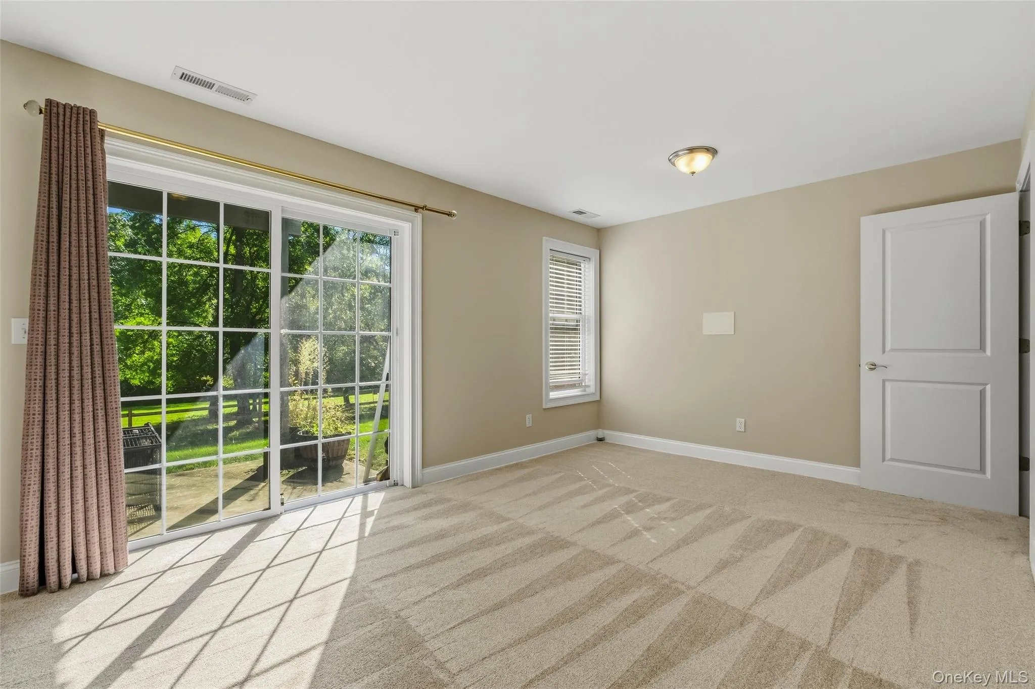 3 Doe Trail, Wappinger, NY , With , 2 Bedroom , and , 7 Room , 1 Bathroom , For , Residential Lease , For Rent , 1061251 , MLSID,1061251 3 Doe Trail, Wappinger, NY , With , 2 Bedroom , and , 7 Room , 1 Bathroom , For , Residential Lease , For Rent , 1061251 , MLSID,1061251
