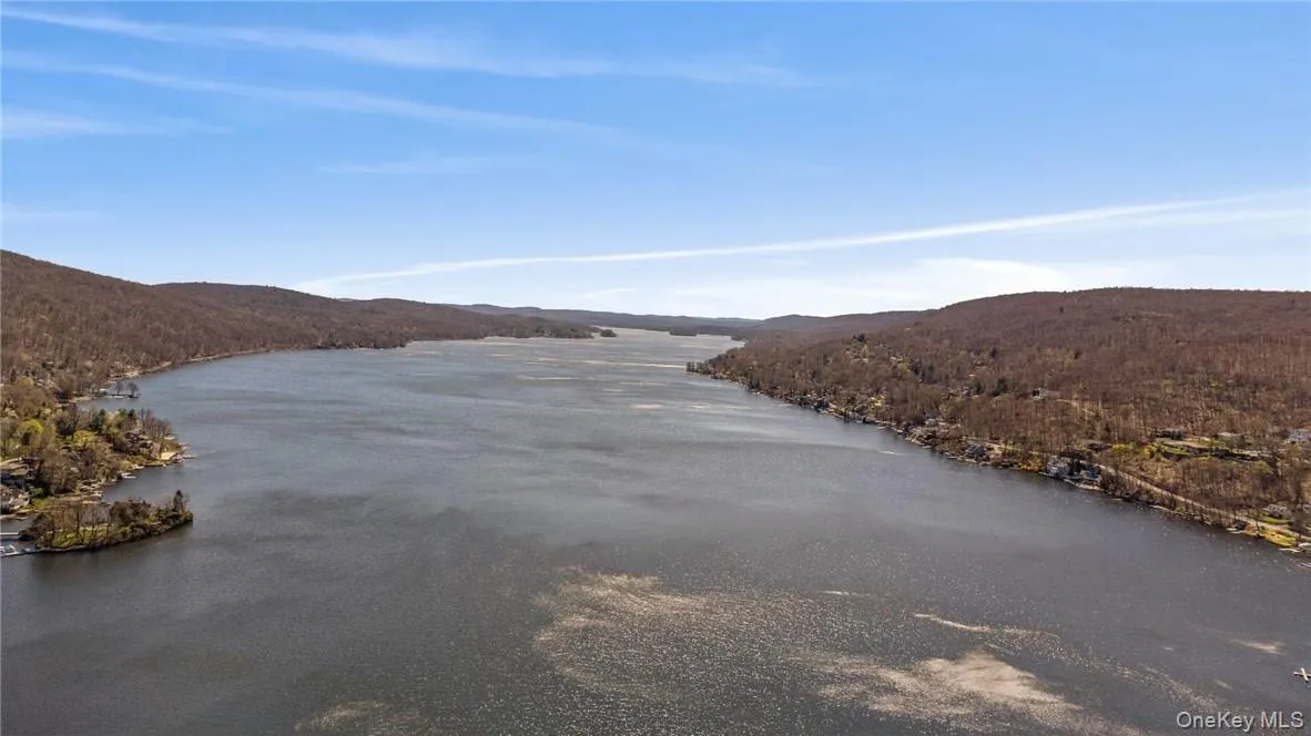 Ariel view of Greenwood Lake. Ariel view of Greenwood Lake.