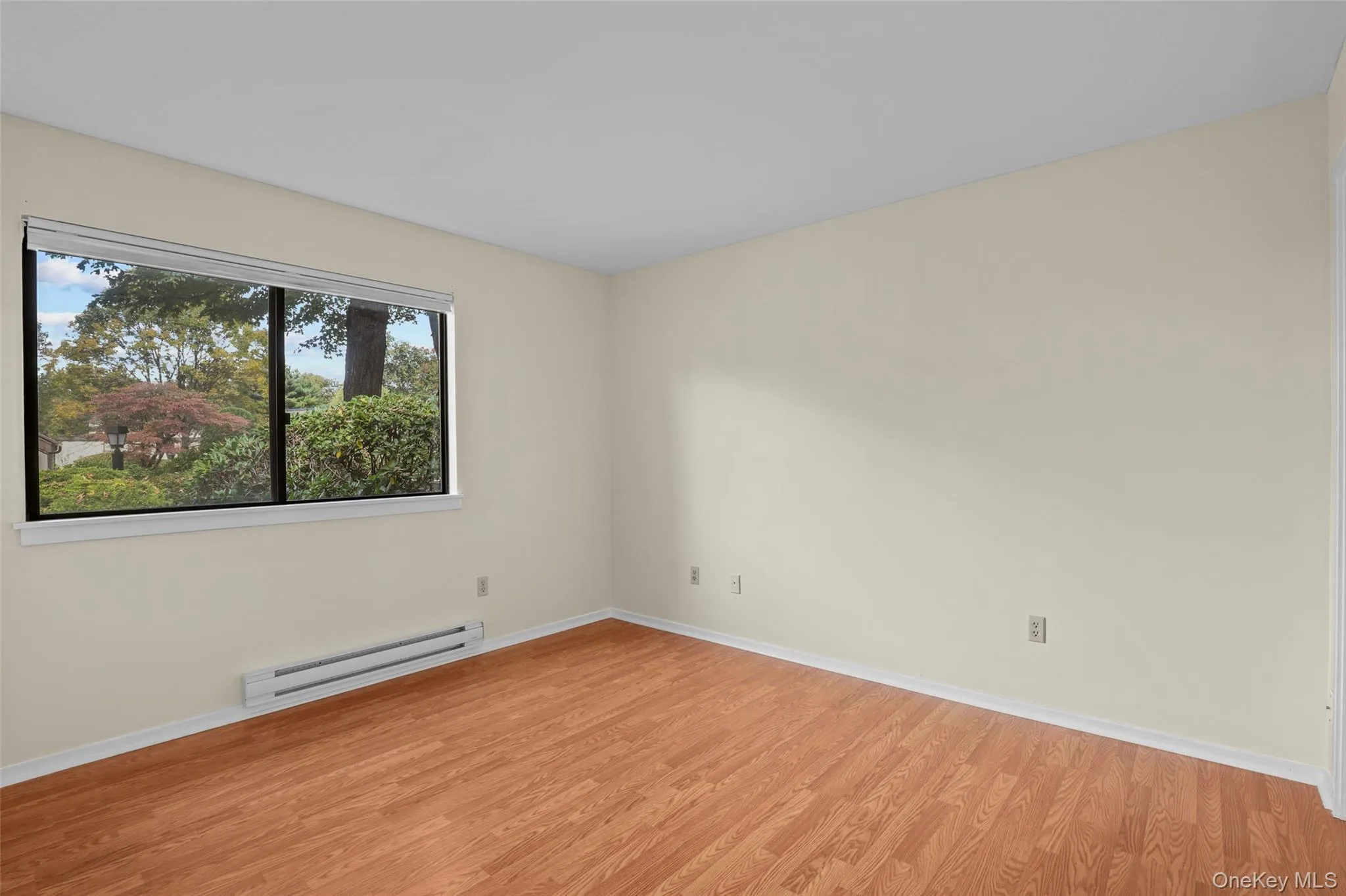 2nd Bedroom 2nd Bedroom