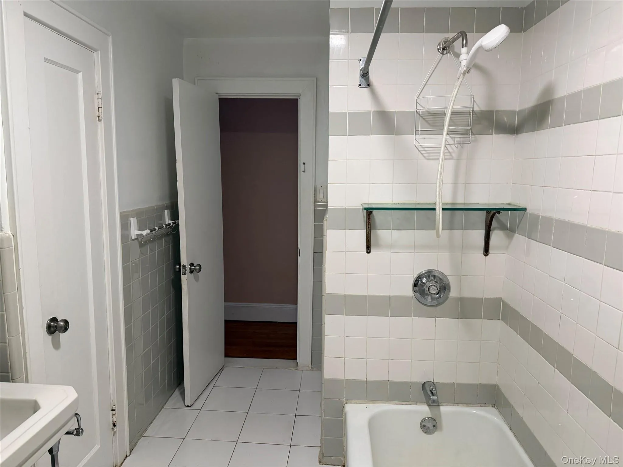 45 Center Street, Wawarsing, NY, 3 Bedroom Bedrooms, 9 Room Rooms,1 BathroomBathrooms,Residential Lease,For Rent,Center,0,1061270 45 Center Street, Wawarsing, NY, 3 Bedroom Bedrooms, 9 Room Rooms,1 BathroomBathrooms,Residential Lease,For Rent,Center,0,1061270