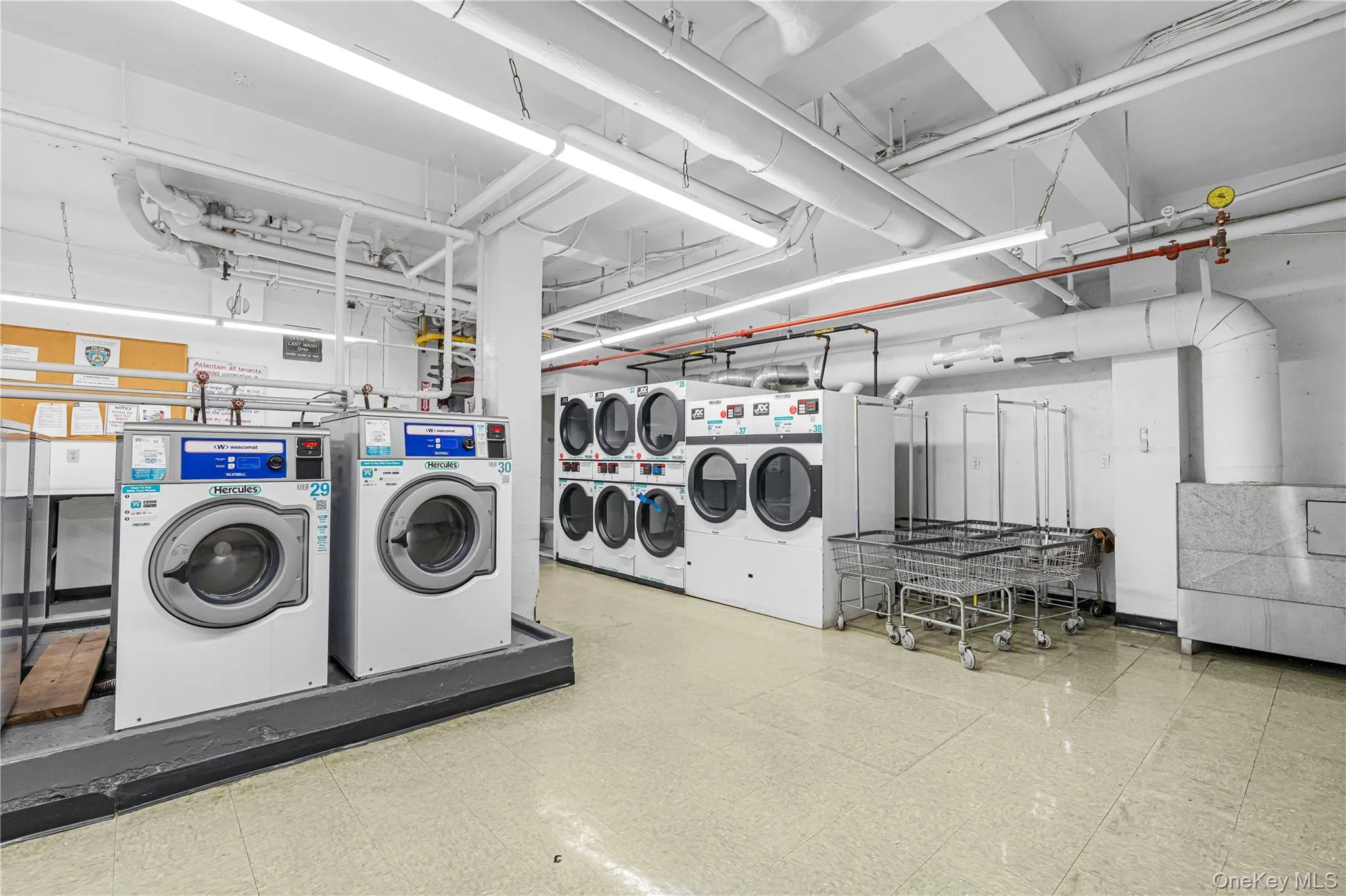 MODERN LAUNDRY FACILITIES MODERN LAUNDRY FACILITIES