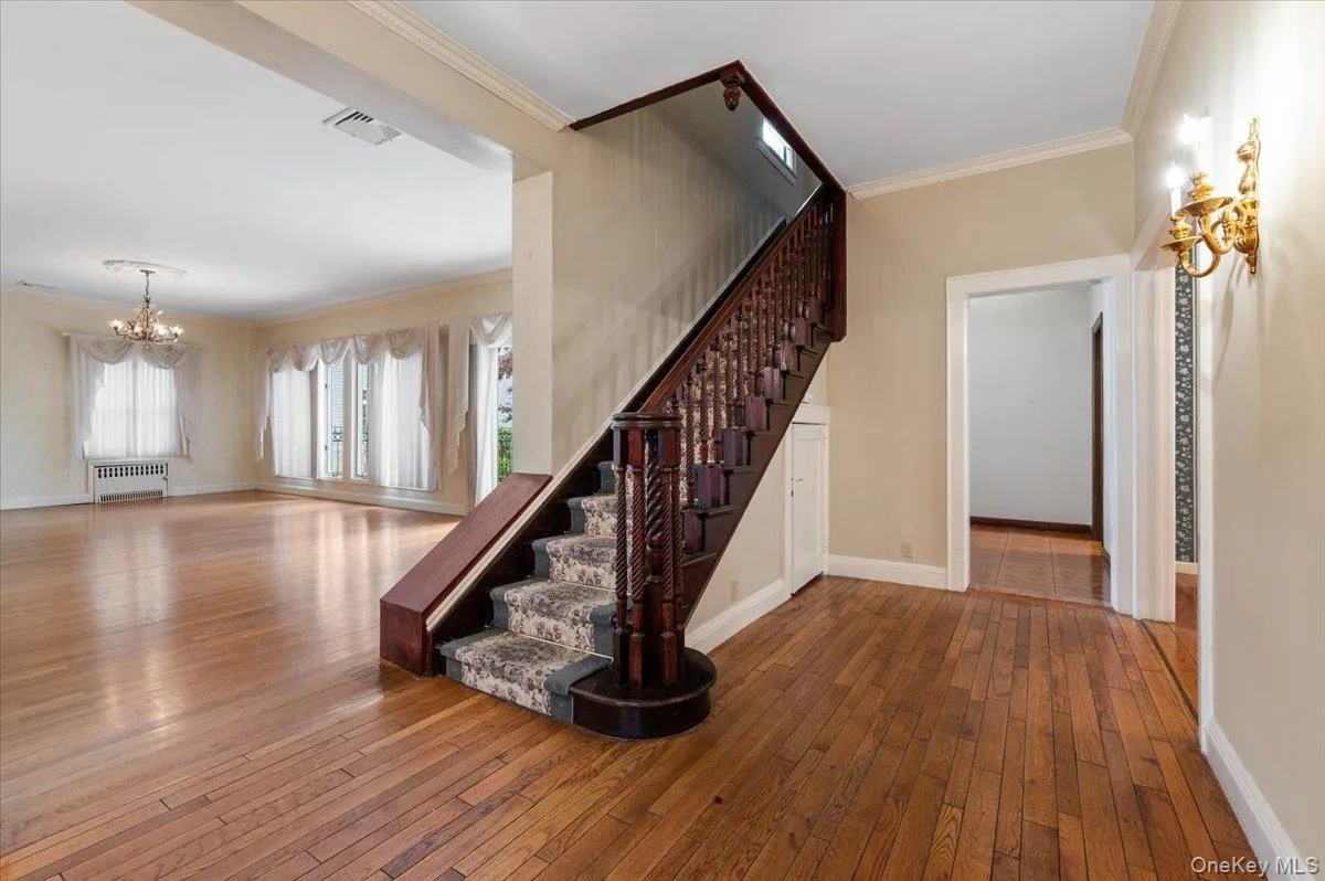 363 Oak Avenue, Hempstead, NY, 5 Bedroom Bedrooms, 11 Room Rooms,3 BathroomBathrooms,Residential Lease,For Rent,Oak,0,1061273 363 Oak Avenue, Hempstead, NY, 5 Bedroom Bedrooms, 11 Room Rooms,3 BathroomBathrooms,Residential Lease,For Rent,Oak,0,1061273