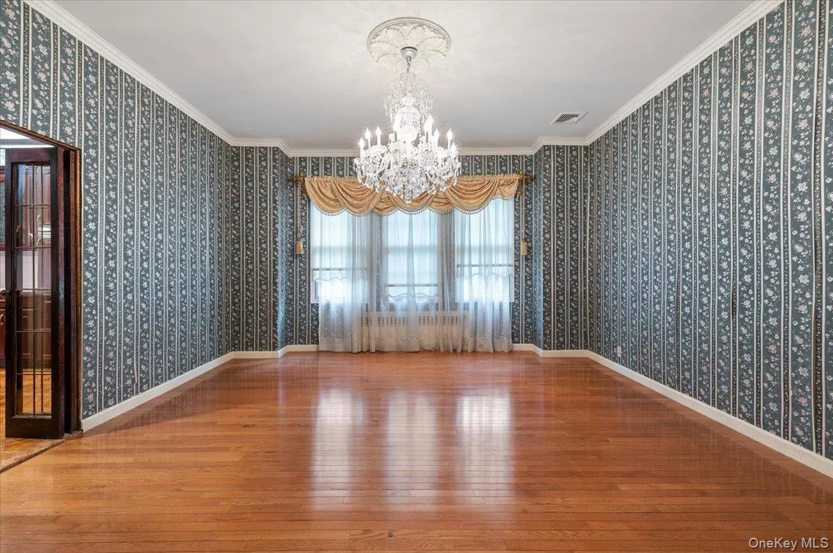 363 Oak Avenue, Hempstead, NY, 5 Bedroom Bedrooms, 11 Room Rooms,3 BathroomBathrooms,Residential Lease,For Rent,Oak,0,1061273 363 Oak Avenue, Hempstead, NY, 5 Bedroom Bedrooms, 11 Room Rooms,3 BathroomBathrooms,Residential Lease,For Rent,Oak,0,1061273