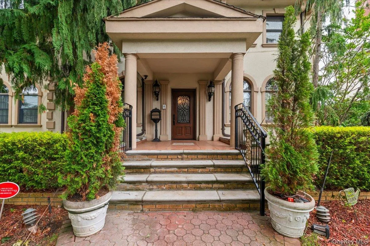 363 Oak Avenue, Hempstead, NY, 5 Bedroom Bedrooms, 11 Room Rooms,3 BathroomBathrooms,Residential Lease,For Rent,Oak,0,1061273 363 Oak Avenue, Hempstead, NY, 5 Bedroom Bedrooms, 11 Room Rooms,3 BathroomBathrooms,Residential Lease,For Rent,Oak,0,1061273