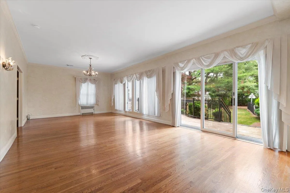 363 Oak Avenue, Hempstead, NY, 5 Bedroom Bedrooms, 11 Room Rooms,3 BathroomBathrooms,Residential Lease,For Rent,Oak,0,1061273 363 Oak Avenue, Hempstead, NY, 5 Bedroom Bedrooms, 11 Room Rooms,3 BathroomBathrooms,Residential Lease,For Rent,Oak,0,1061273