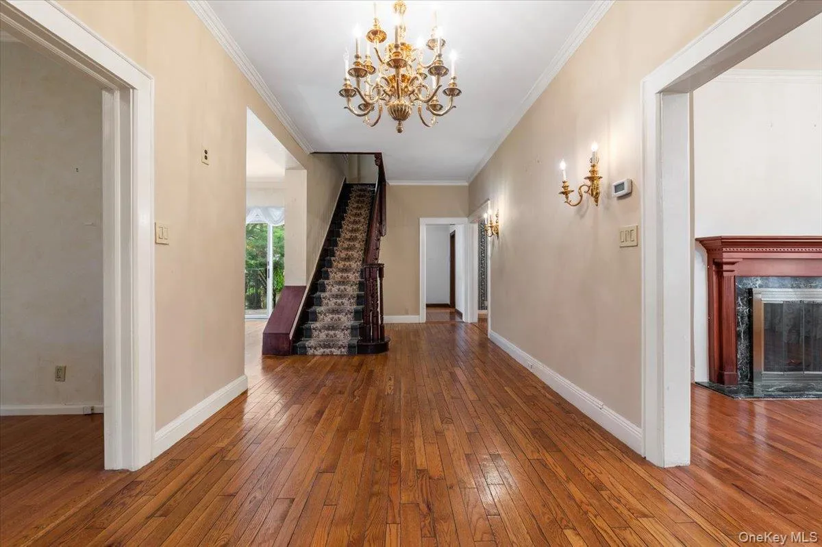 363 Oak Avenue, Hempstead, NY, 5 Bedroom Bedrooms, 11 Room Rooms,3 BathroomBathrooms,Residential Lease,For Rent,Oak,0,1061273 363 Oak Avenue, Hempstead, NY, 5 Bedroom Bedrooms, 11 Room Rooms,3 BathroomBathrooms,Residential Lease,For Rent,Oak,0,1061273