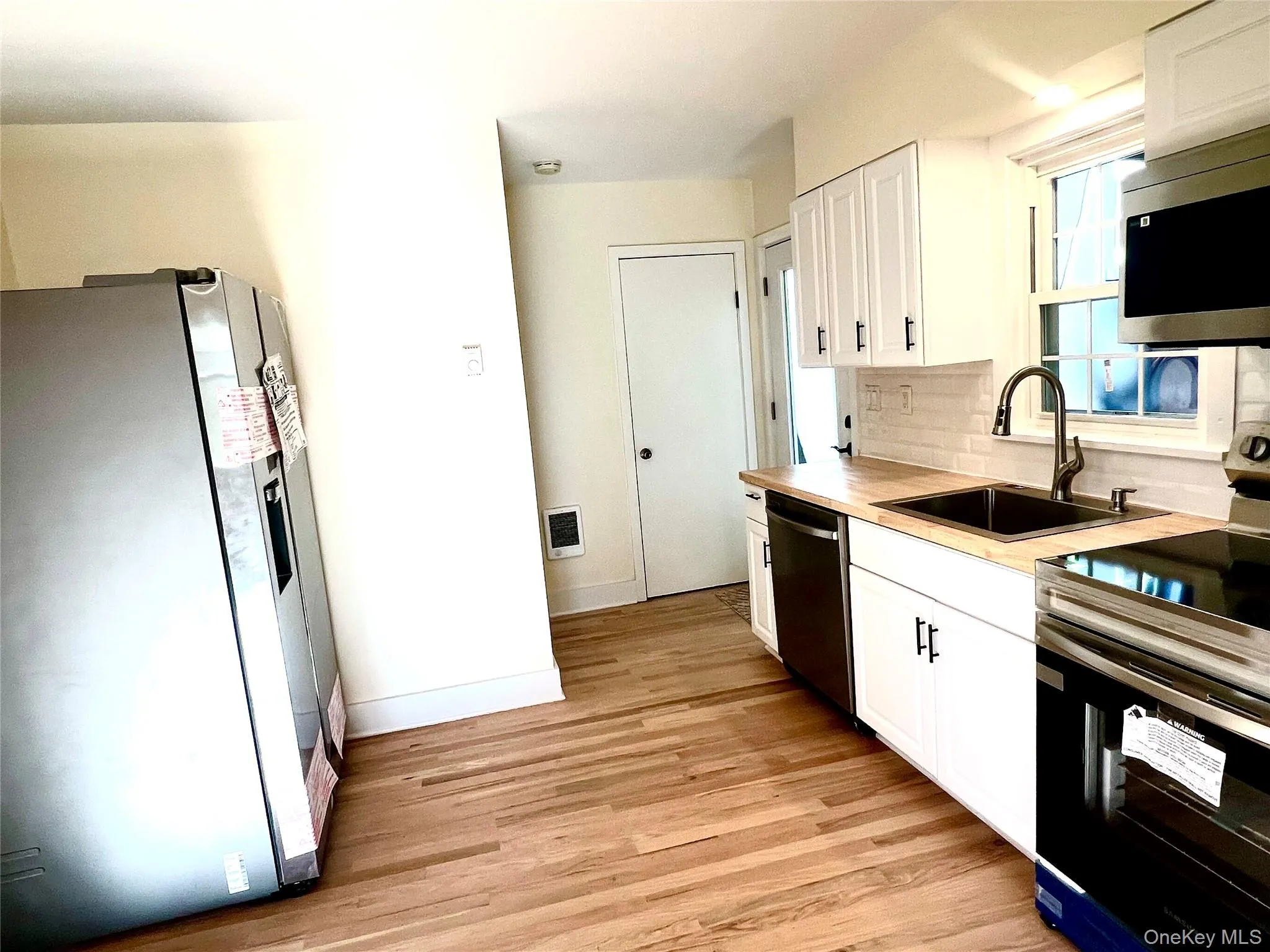 38 Orchard Street, Port Jervis, NY, 1 Bedroom Bedrooms, 4 Rooms Rooms,1 BathroomBathrooms,Residential Lease,For Rent,Orchard,0,1061274 38 Orchard Street, Port Jervis, NY, 1 Bedroom Bedrooms, 4 Rooms Rooms,1 BathroomBathrooms,Residential Lease,For Rent,Orchard,0,1061274