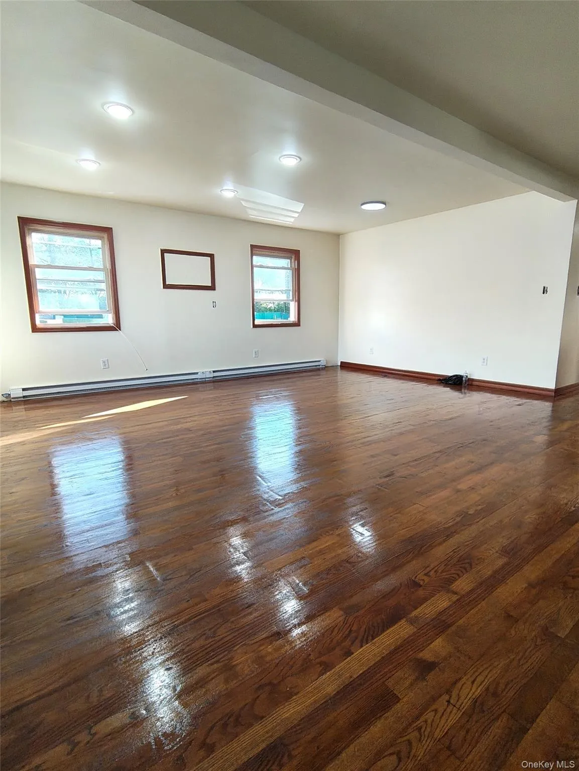 14874 Brookville Boulevard, New York, NY, 3 Bedroom Bedrooms, 7 Room Rooms,2 BathroomBathrooms,Residential Lease,For Rent,Brookville,0,1061278 14874 Brookville Boulevard, New York, NY, 3 Bedroom Bedrooms, 7 Room Rooms,2 BathroomBathrooms,Residential Lease,For Rent,Brookville,0,1061278