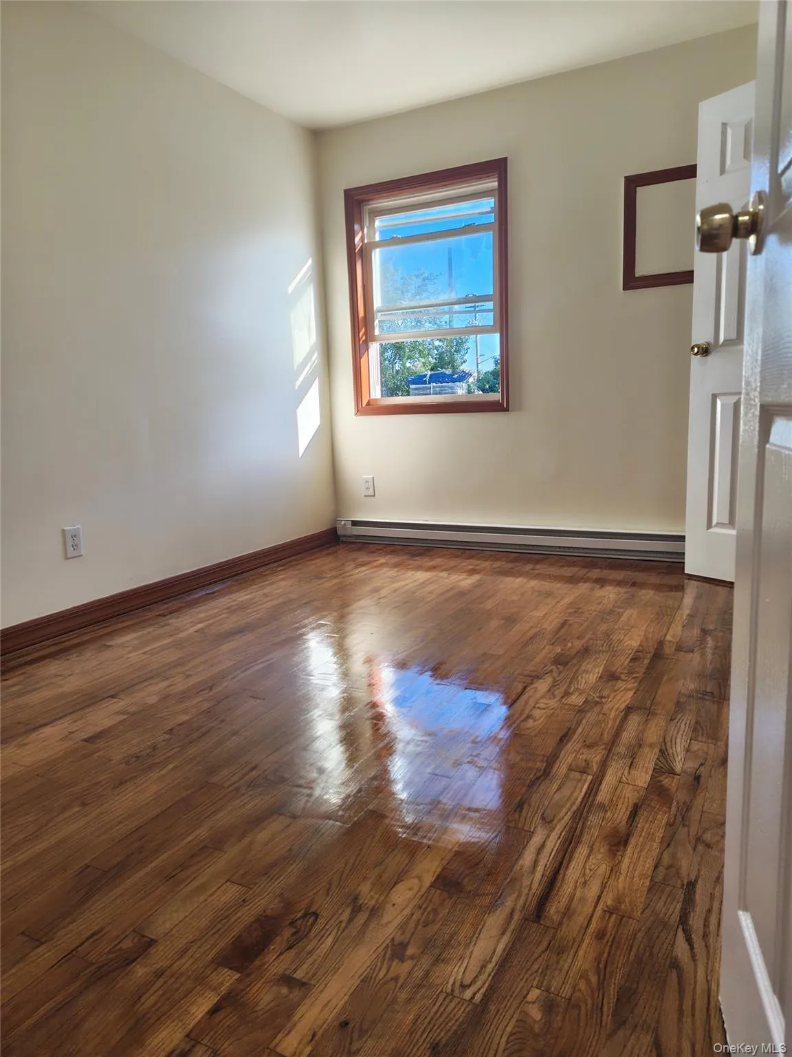 14874 Brookville Boulevard, New York, NY, 3 Bedroom Bedrooms, 7 Room Rooms,2 BathroomBathrooms,Residential Lease,For Rent,Brookville,0,1061278 14874 Brookville Boulevard, New York, NY, 3 Bedroom Bedrooms, 7 Room Rooms,2 BathroomBathrooms,Residential Lease,For Rent,Brookville,0,1061278
