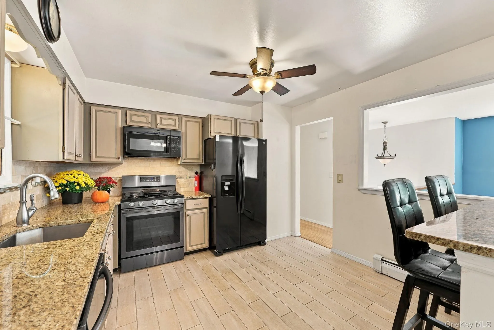 10 Van Wagner Road, Lloyd, NY, 3 Bedrooms Bedrooms, 8 Rooms Rooms,2 BathroomsBathrooms,Residential,For Rent,Van Wagner,0,1061286 10 Van Wagner Road, Lloyd, NY, 3 Bedrooms Bedrooms, 8 Rooms Rooms,2 BathroomsBathrooms,Residential,For Rent,Van Wagner,0,1061286